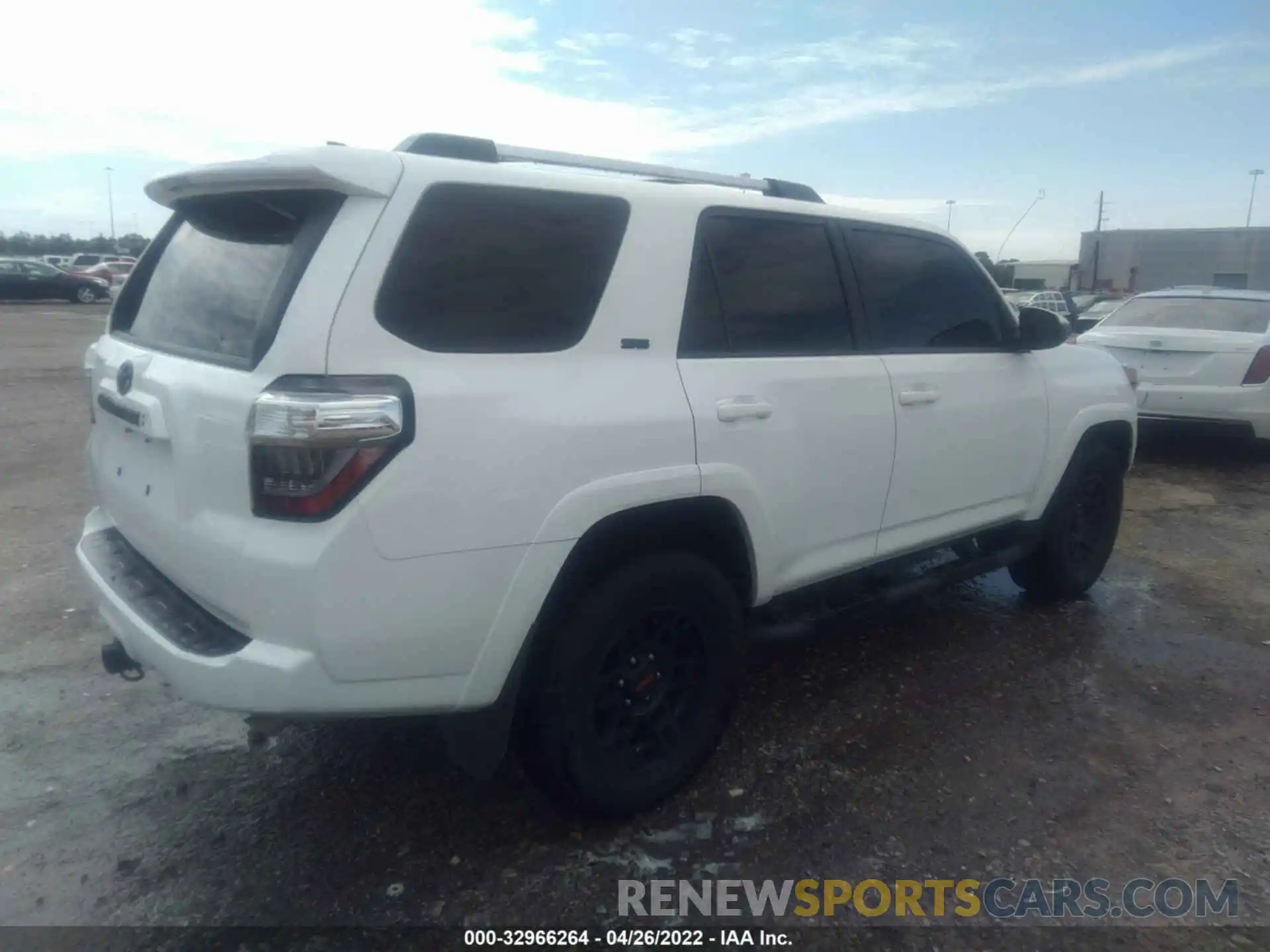 4 Фотография поврежденного автомобиля JTEEU5JR8M5241796 TOYOTA 4RUNNER 2021