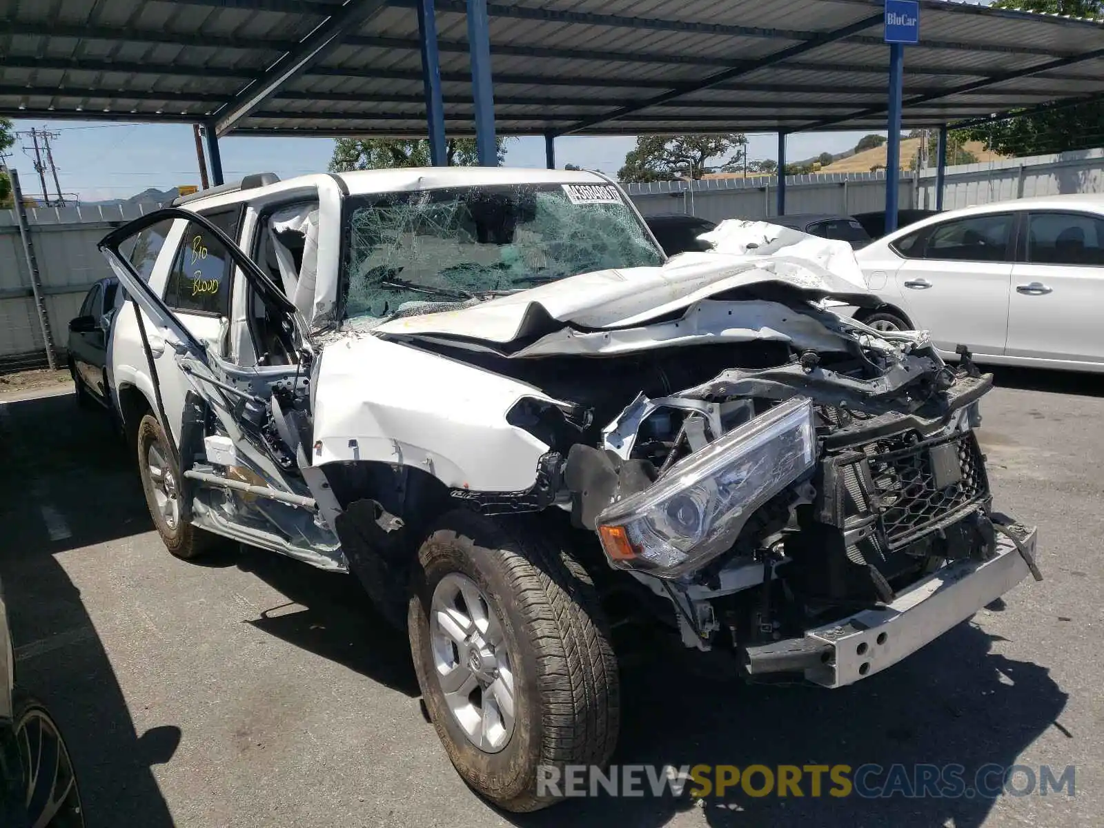 1 Photograph of a damaged car JTEEU5JR9M5232959 TOYOTA 4RUNNER 2021