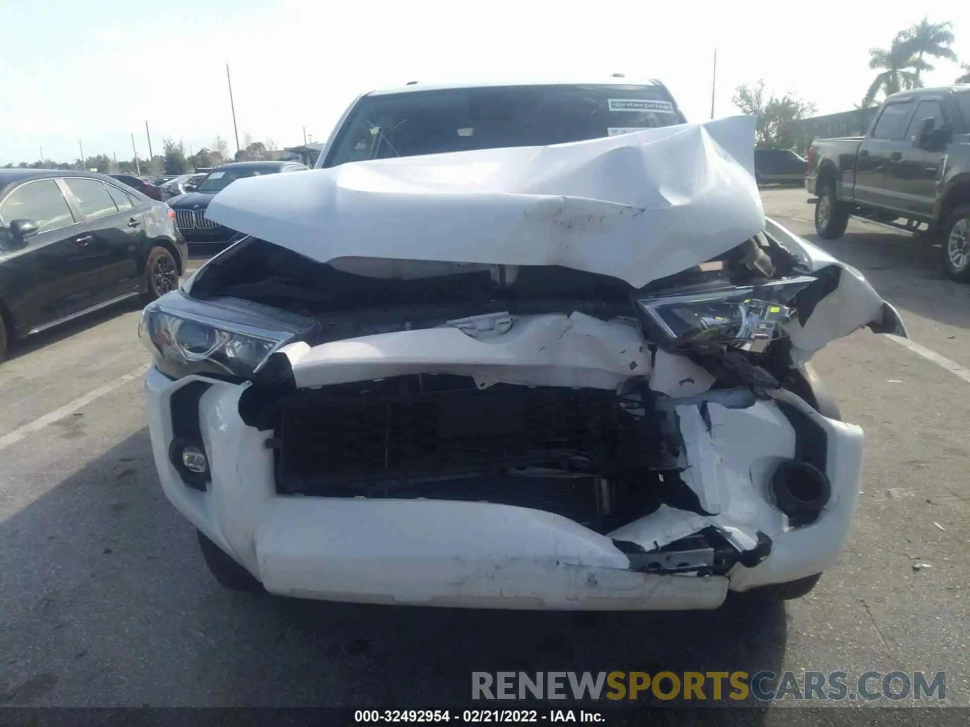 6 Photograph of a damaged car JTEEU5JR9M5233366 TOYOTA 4RUNNER 2021