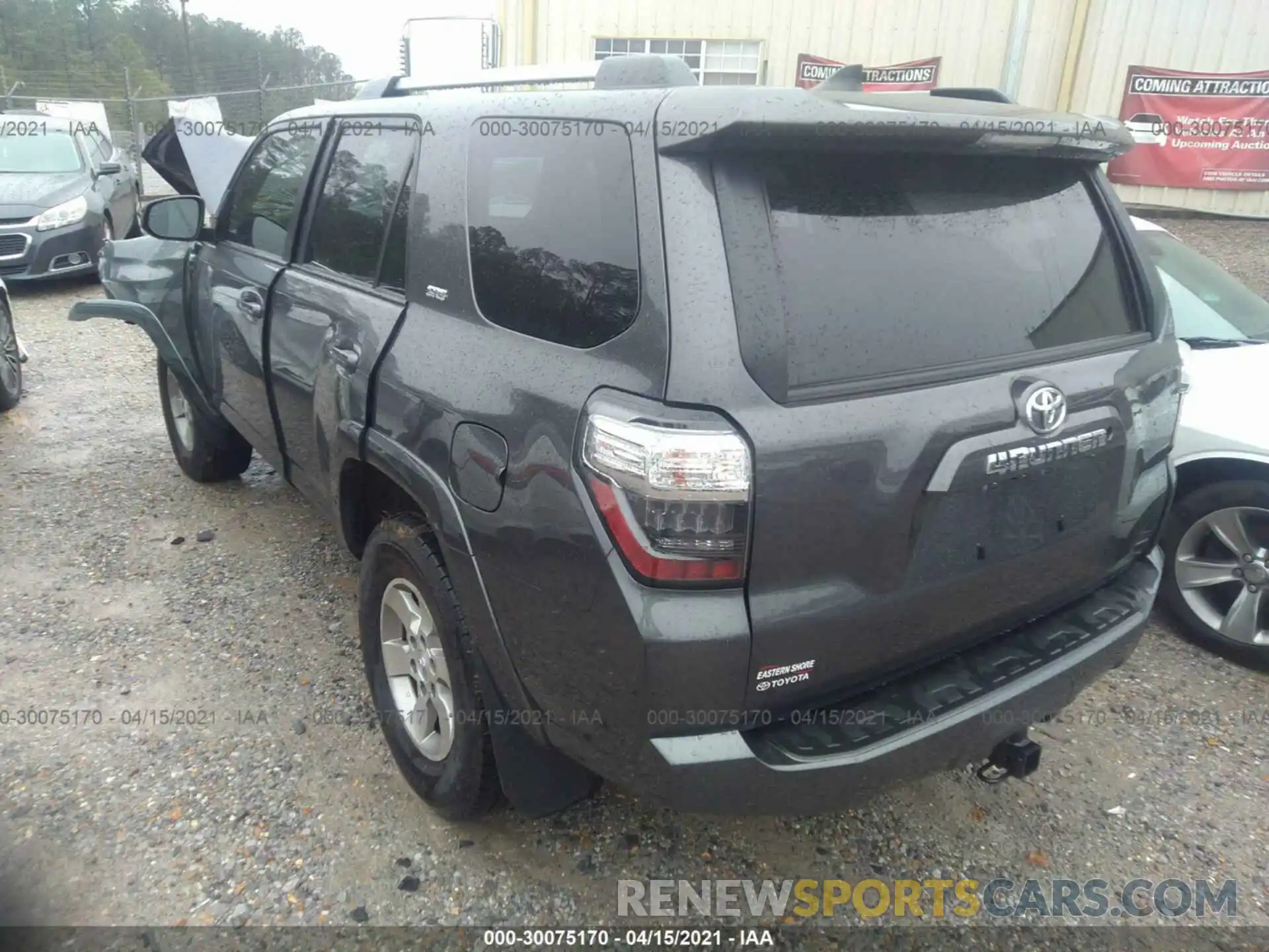 3 Photograph of a damaged car JTEEU5JR9M5234999 TOYOTA 4RUNNER 2021