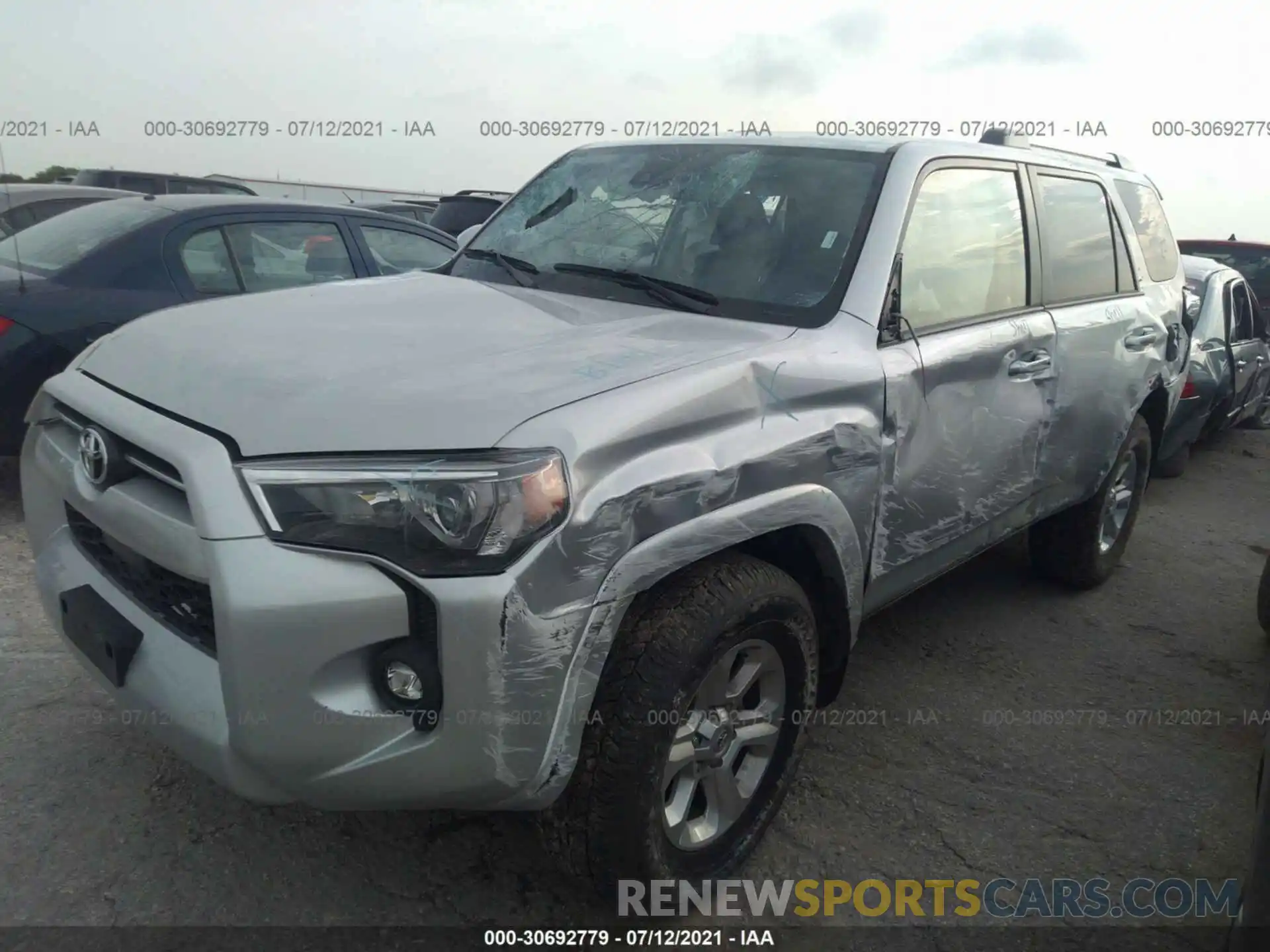 2 Photograph of a damaged car JTEEU5JR9M5238776 TOYOTA 4RUNNER 2021