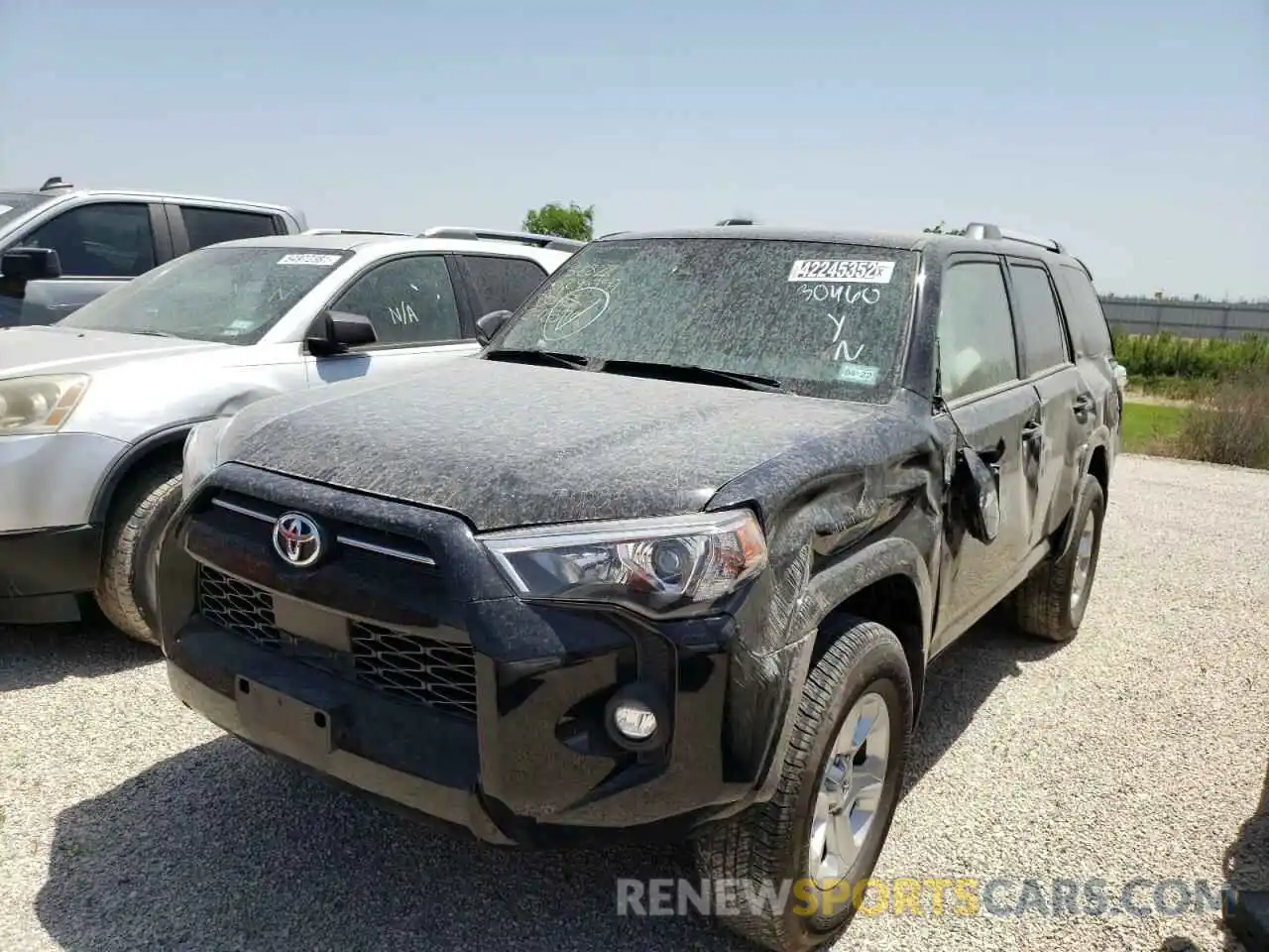 2 Photograph of a damaged car JTEEU5JR9M5242570 TOYOTA 4RUNNER 2021