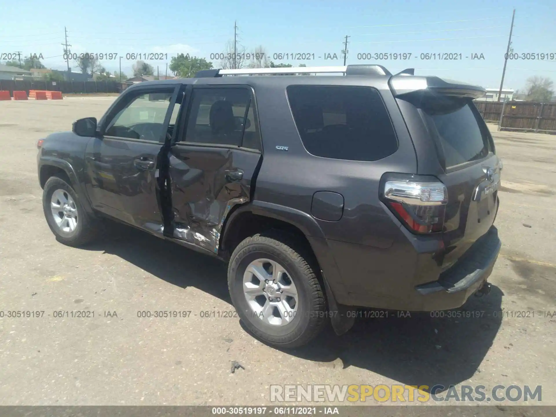 3 Фотография поврежденного автомобиля JTEEU5JRXM5234994 TOYOTA 4RUNNER 2021