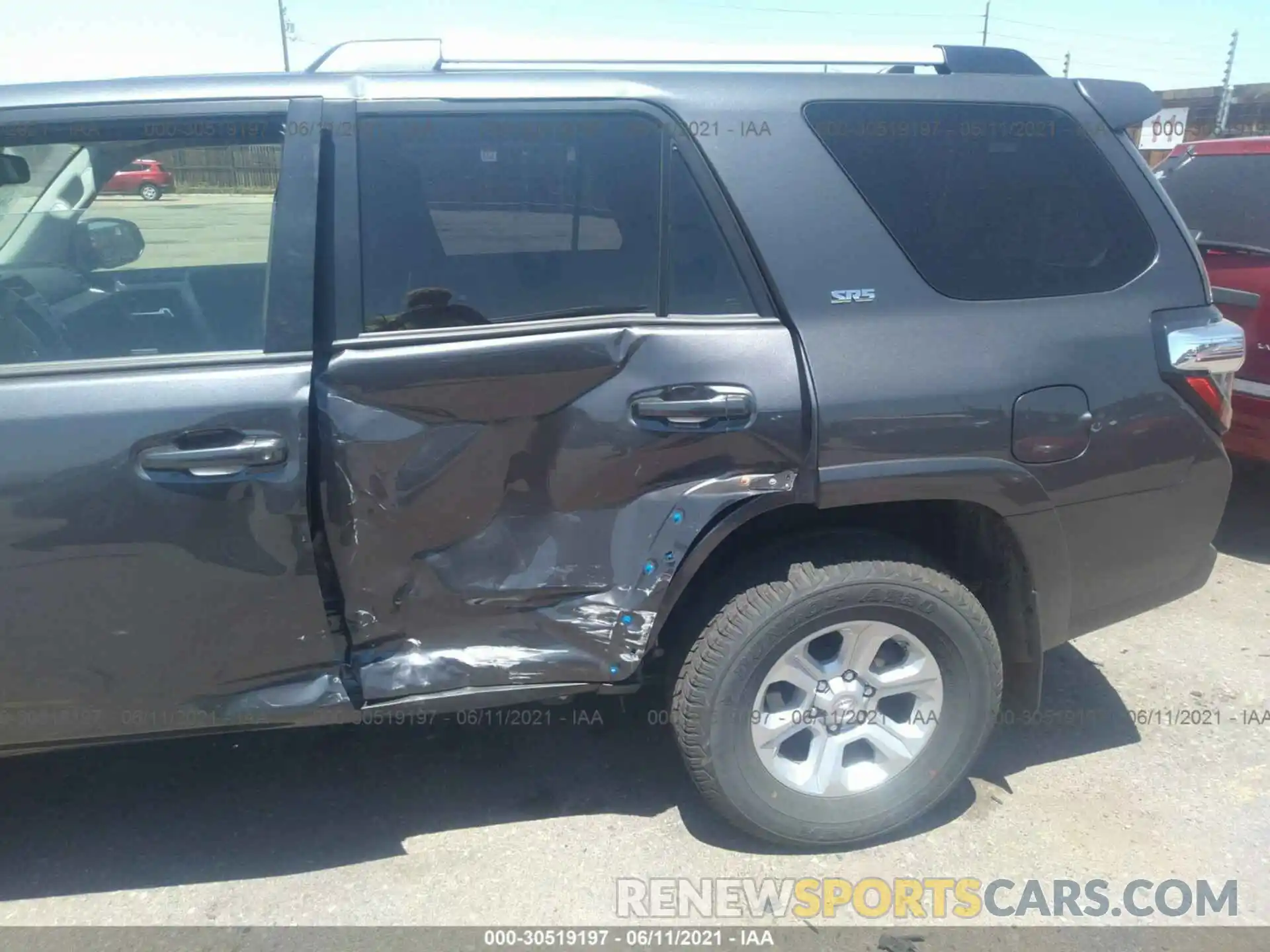 6 Photograph of a damaged car JTEEU5JRXM5234994 TOYOTA 4RUNNER 2021