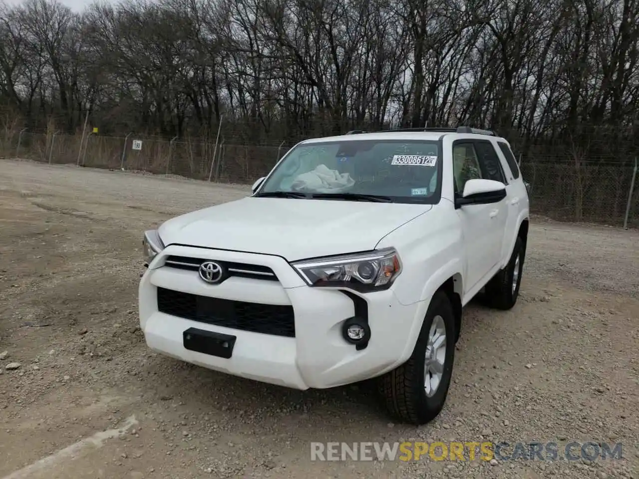 2 Photograph of a damaged car JTEEU5JRXM5235336 TOYOTA 4RUNNER 2021