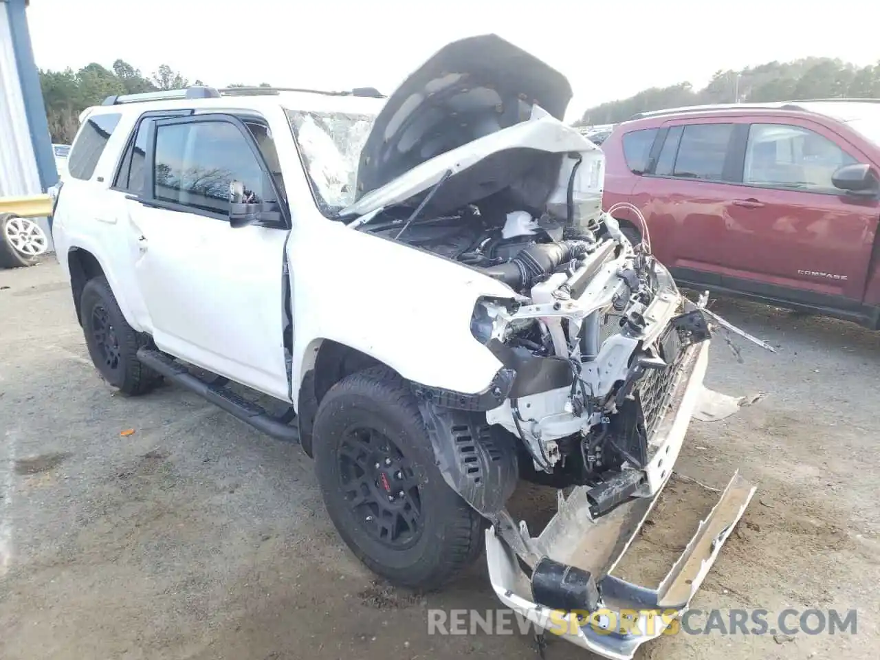 1 Photograph of a damaged car JTEEU5JRXM5246725 TOYOTA 4RUNNER 2021