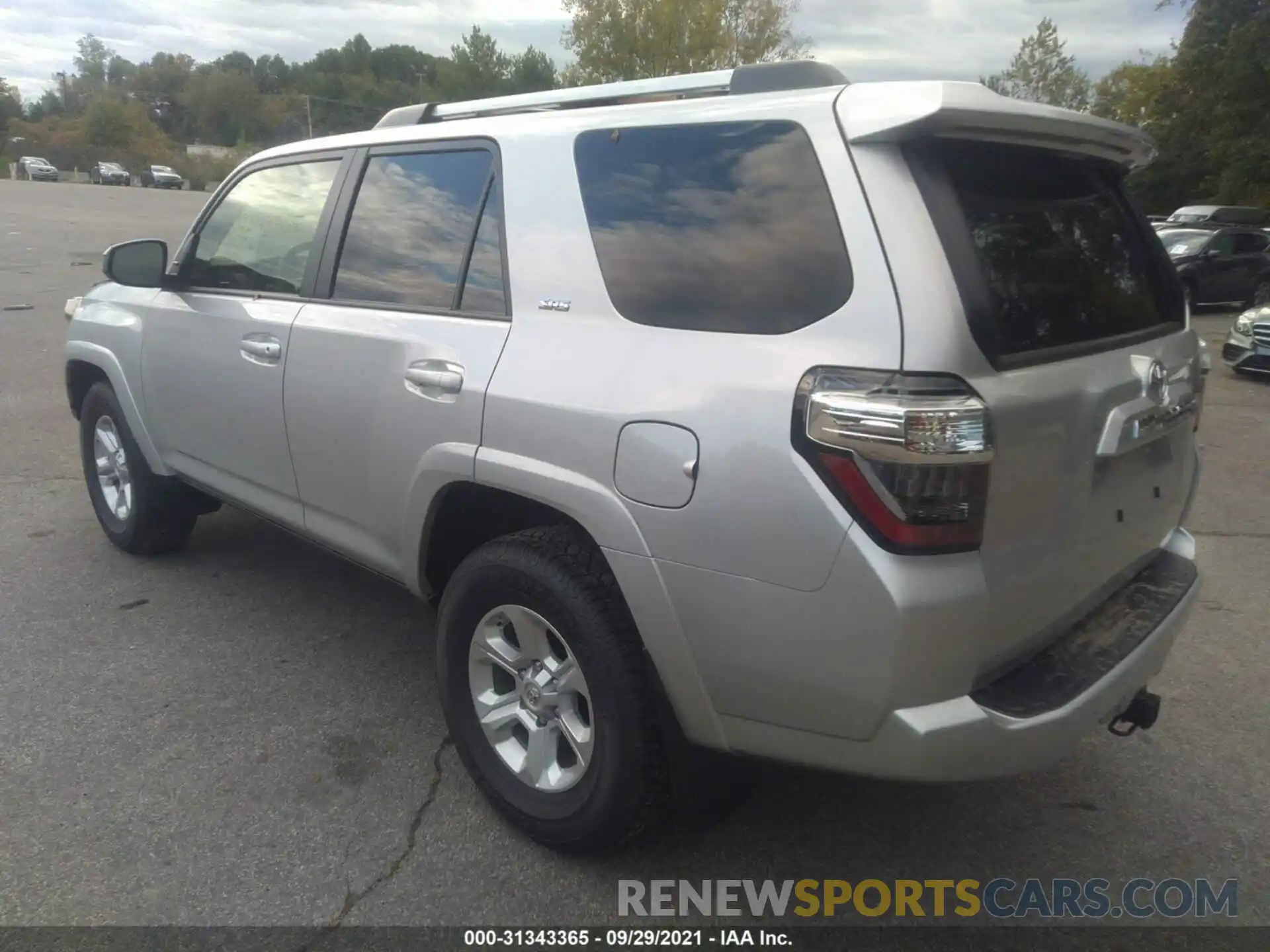 3 Photograph of a damaged car JTEEU5JRXM5248894 TOYOTA 4RUNNER 2021