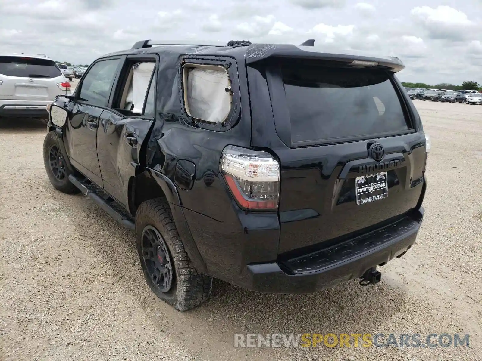 3 Photograph of a damaged car JTEFU5JR0M5242929 TOYOTA 4RUNNER 2021