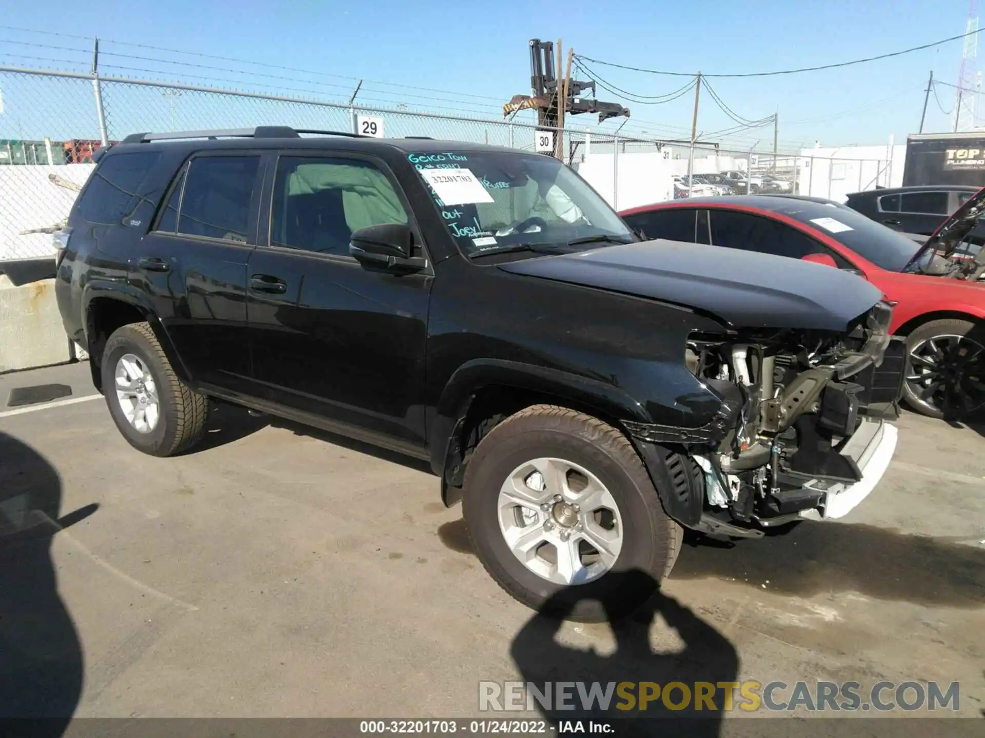 1 Photograph of a damaged car JTEFU5JR0M5249461 TOYOTA 4RUNNER 2021