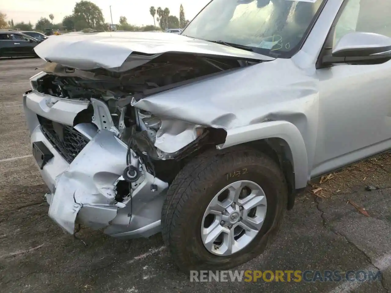 9 Photograph of a damaged car JTEFU5JR1M5235603 TOYOTA 4RUNNER 2021