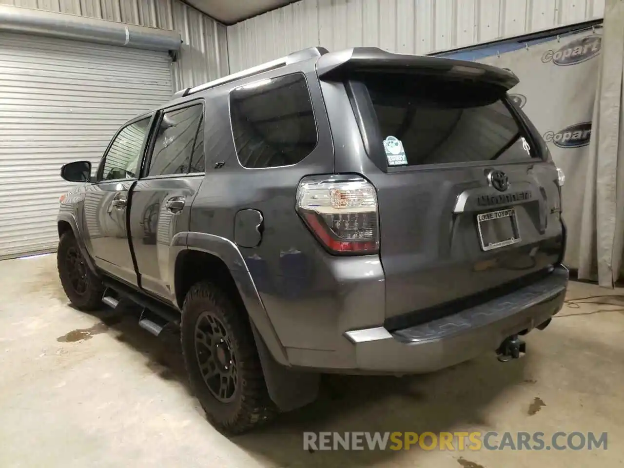 3 Photograph of a damaged car JTEFU5JR2M5228305 TOYOTA 4RUNNER 2021