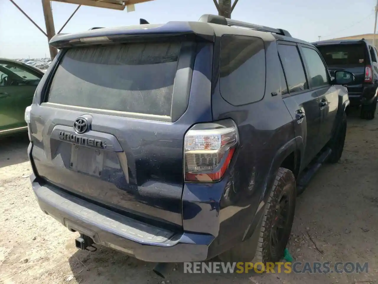 4 Photograph of a damaged car JTEFU5JR2M5228532 TOYOTA 4RUNNER 2021