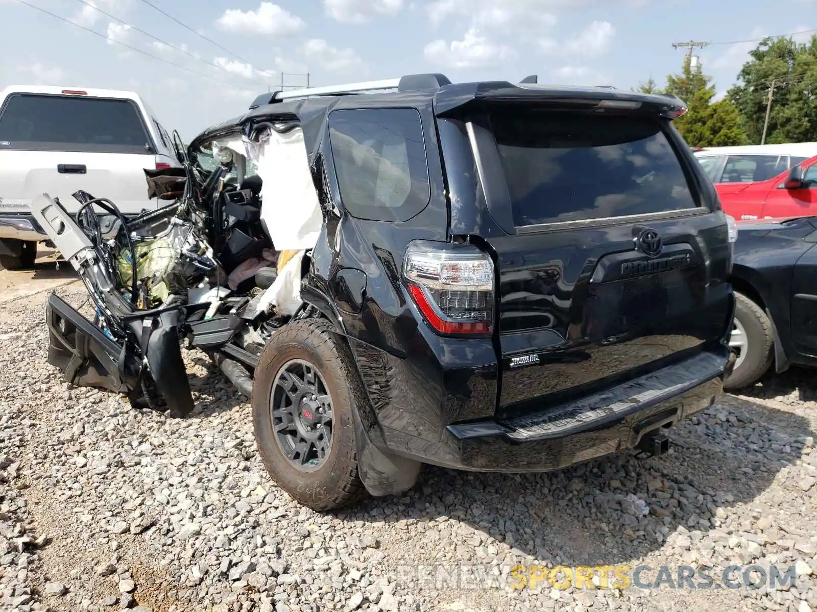 3 Photograph of a damaged car JTEFU5JR2M5245282 TOYOTA 4RUNNER 2021