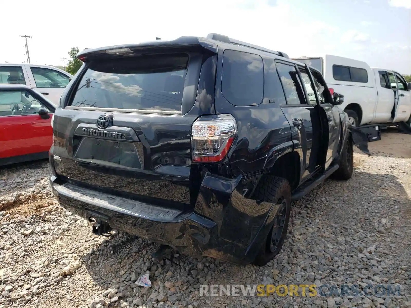 4 Photograph of a damaged car JTEFU5JR2M5245282 TOYOTA 4RUNNER 2021