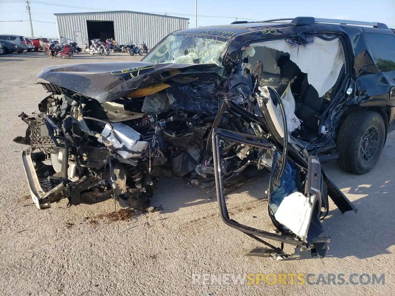 9 Photograph of a damaged car JTEFU5JR2M5245282 TOYOTA 4RUNNER 2021