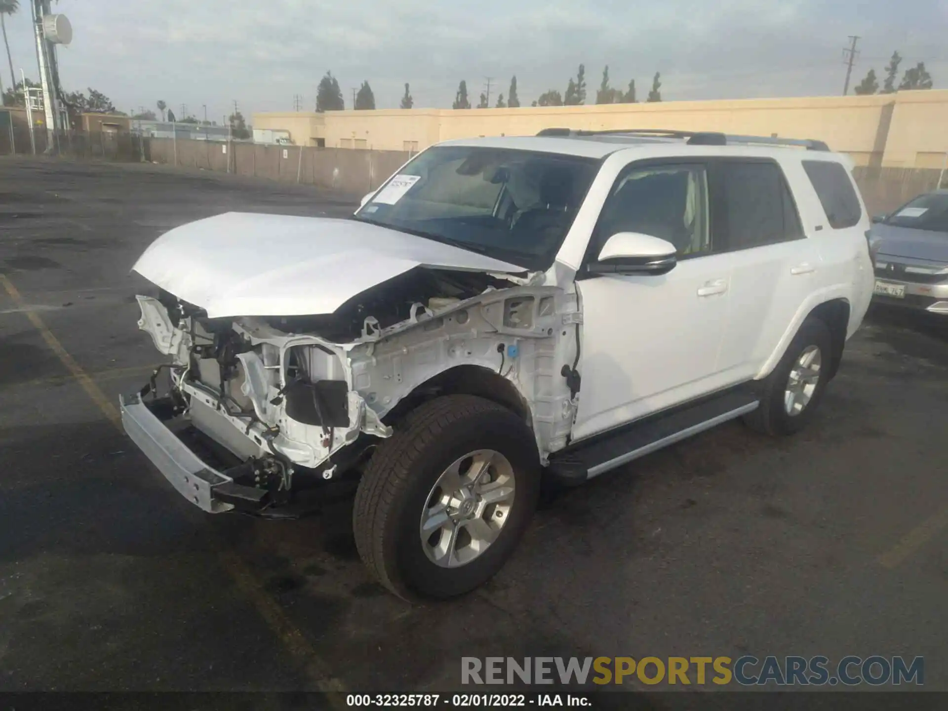 2 Photograph of a damaged car JTEFU5JR2M5250997 TOYOTA 4RUNNER 2021