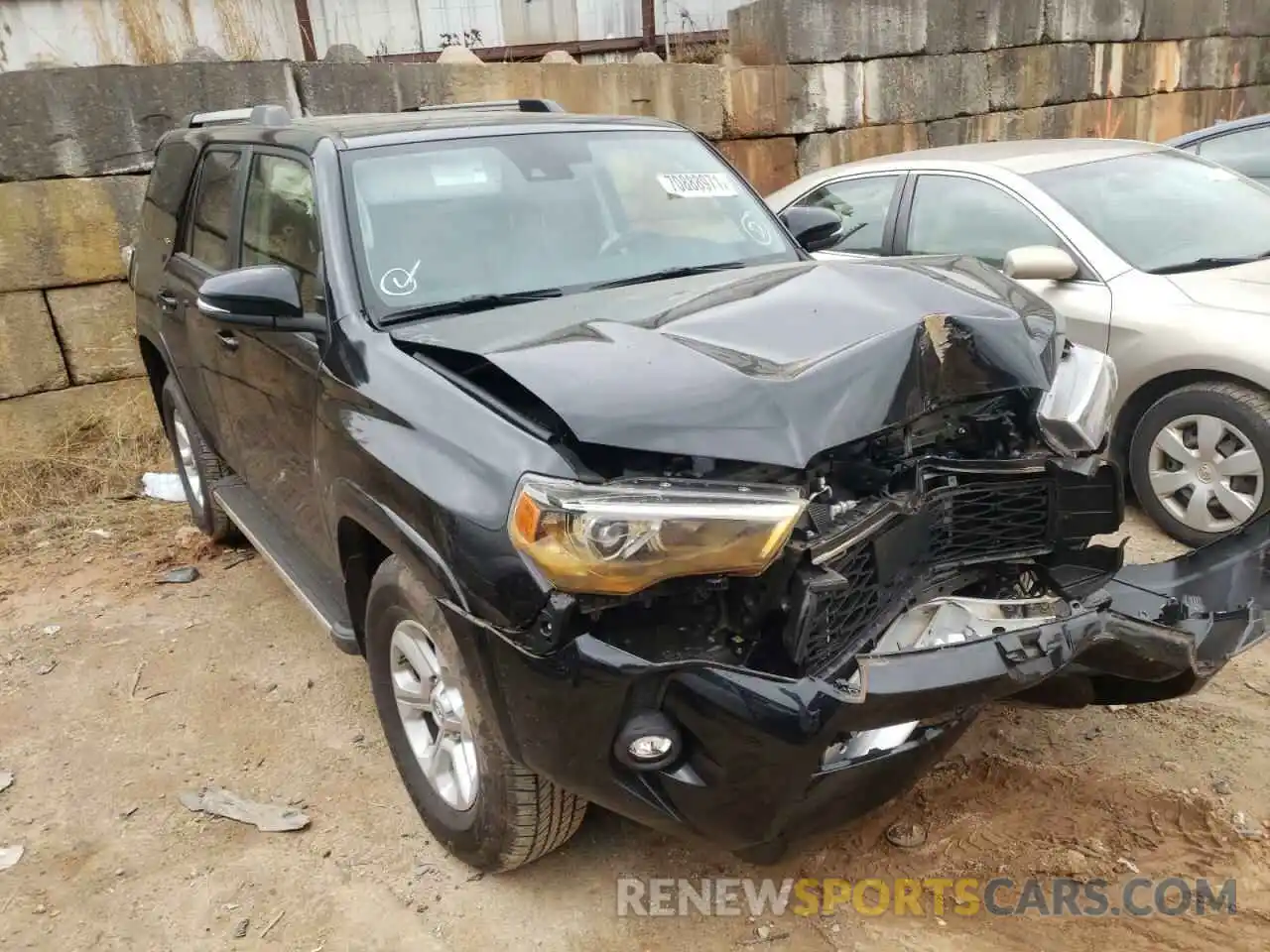 1 Photograph of a damaged car JTEFU5JR4M5228323 TOYOTA 4RUNNER 2021