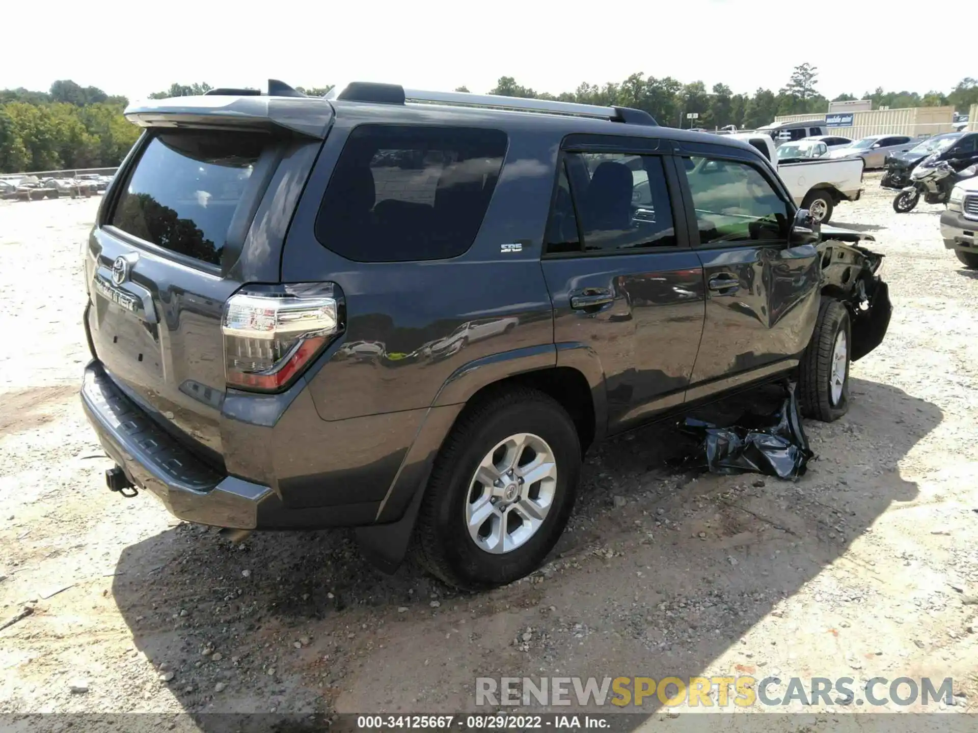 4 Photograph of a damaged car JTEFU5JR4M5237247 TOYOTA 4RUNNER 2021