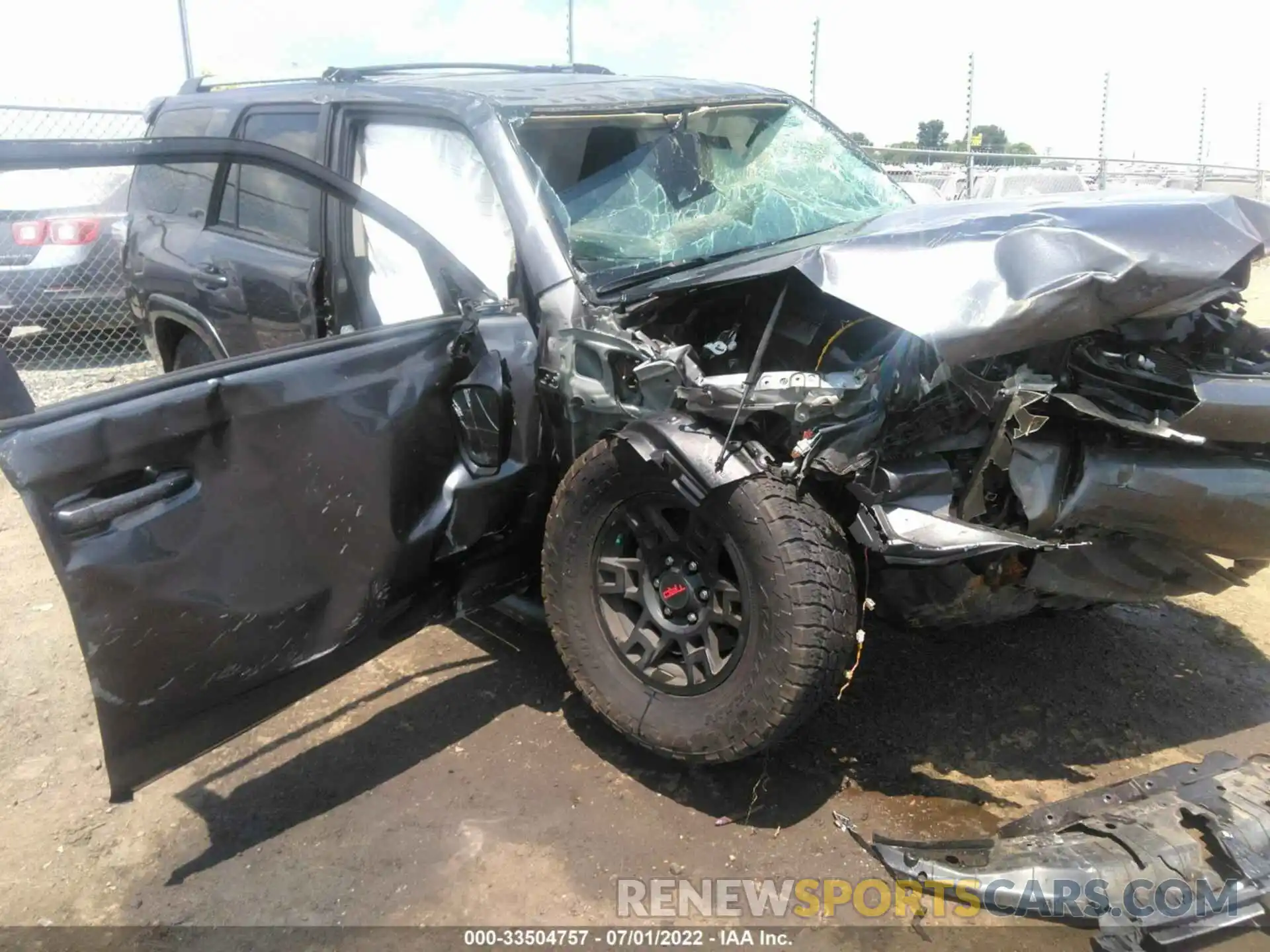 1 Photograph of a damaged car JTEFU5JR4M5244232 TOYOTA 4RUNNER 2021