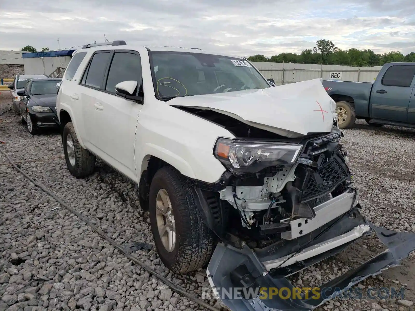 1 Photograph of a damaged car JTEFU5JR5M5232994 TOYOTA 4RUNNER 2021