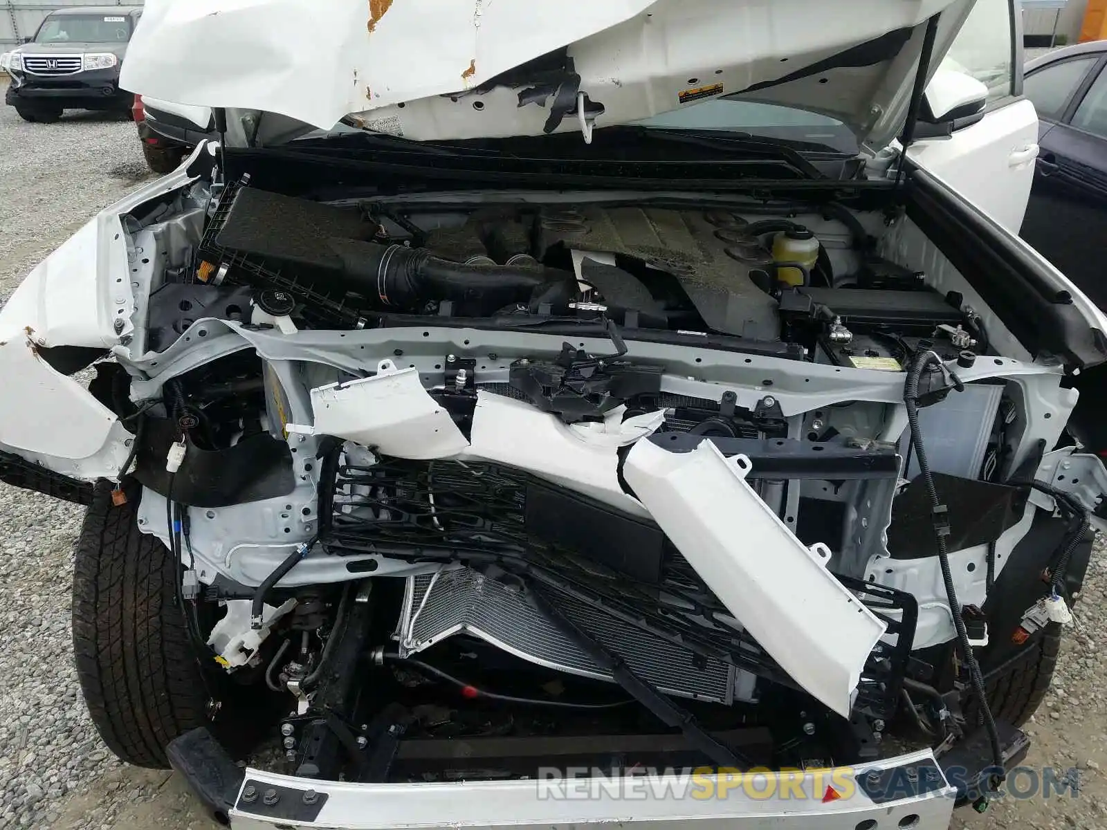 7 Photograph of a damaged car JTEFU5JR6M5235872 TOYOTA 4RUNNER 2021