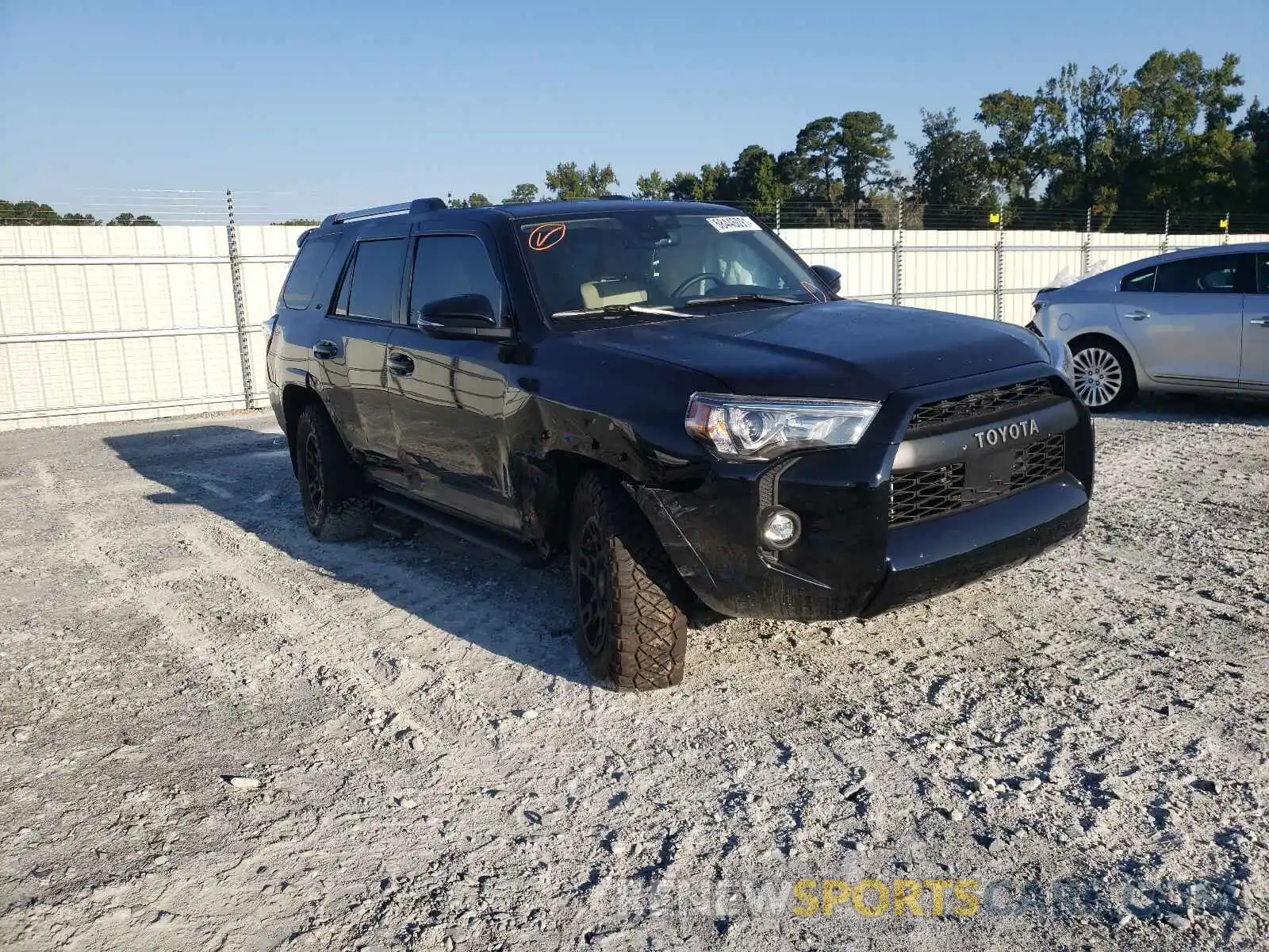 1 Photograph of a damaged car JTEFU5JR6M5240909 TOYOTA 4RUNNER 2021