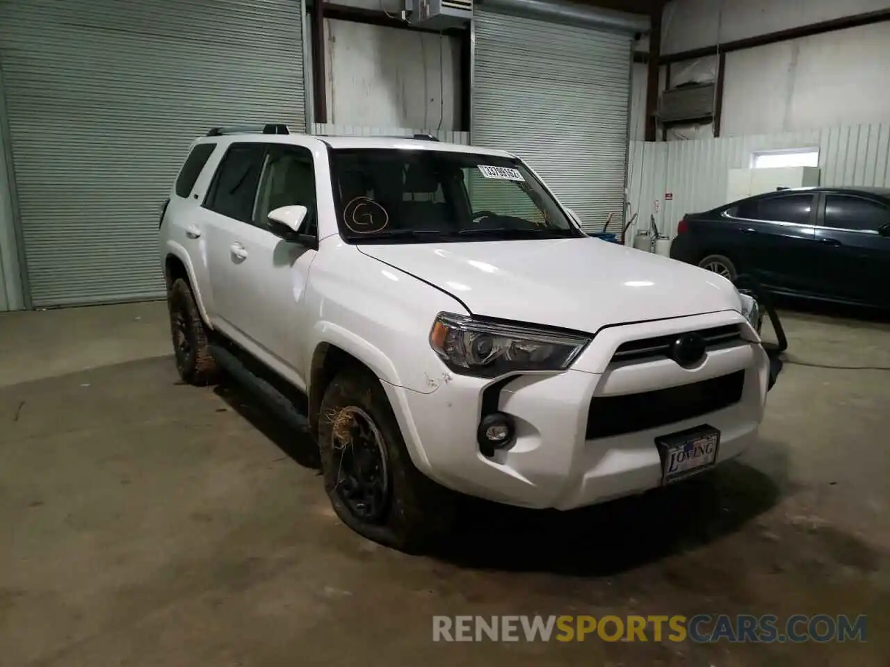 1 Photograph of a damaged car JTEFU5JR6M5242420 TOYOTA 4RUNNER 2021