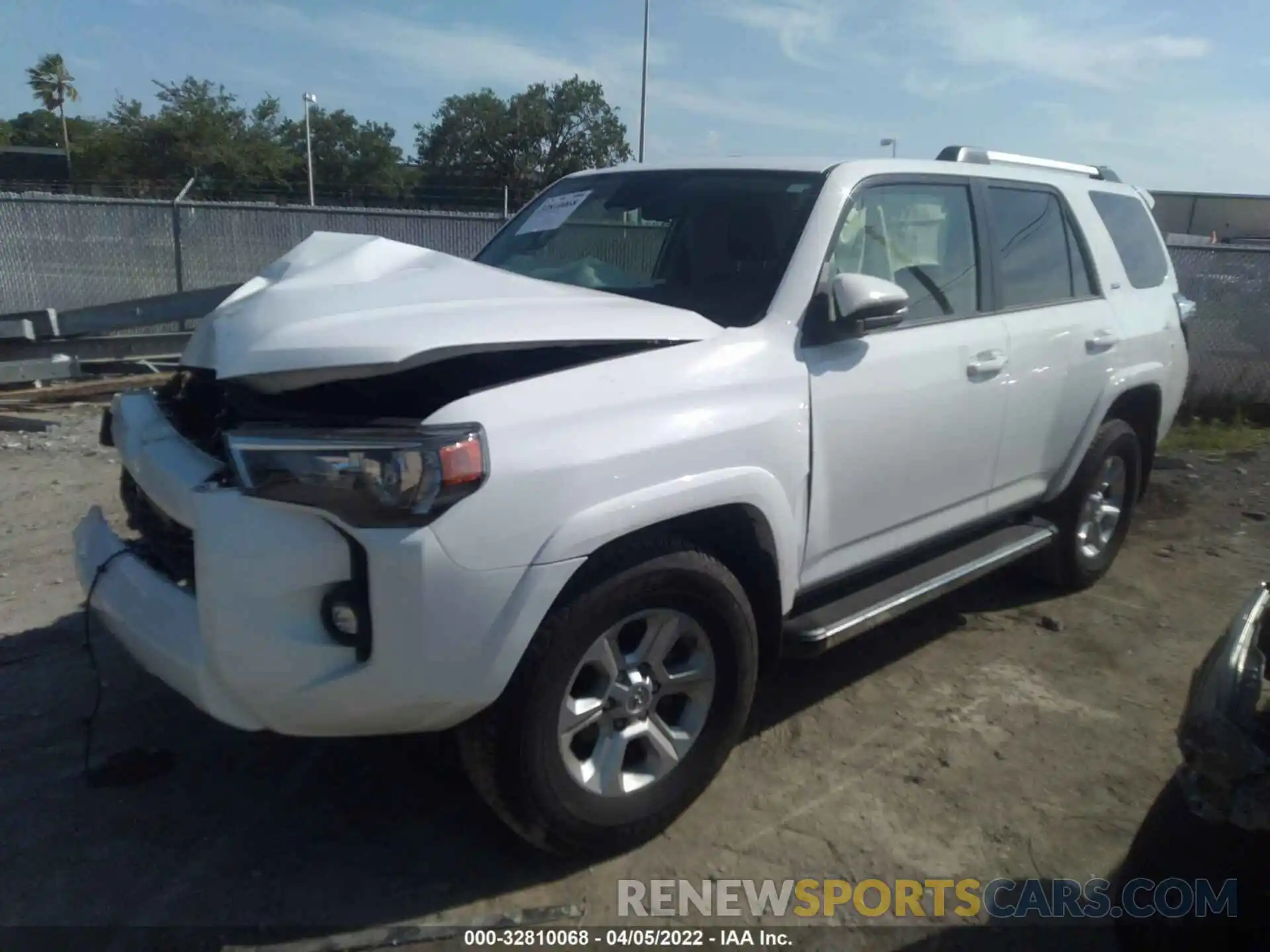 2 Photograph of a damaged car JTEFU5JR7M5236612 TOYOTA 4RUNNER 2021