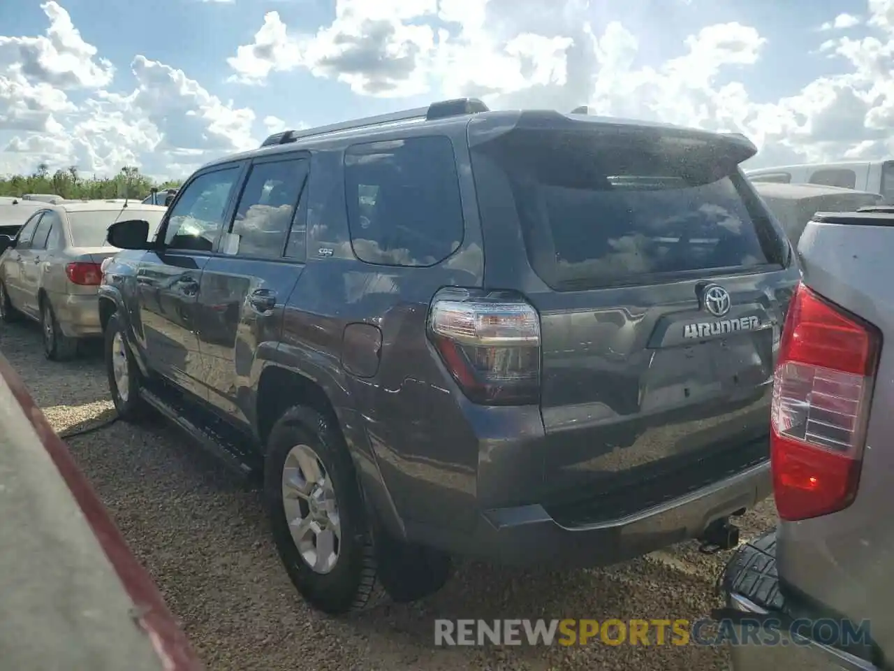 3 Photograph of a damaged car JTEFU5JR7M5241762 TOYOTA 4RUNNER 2021