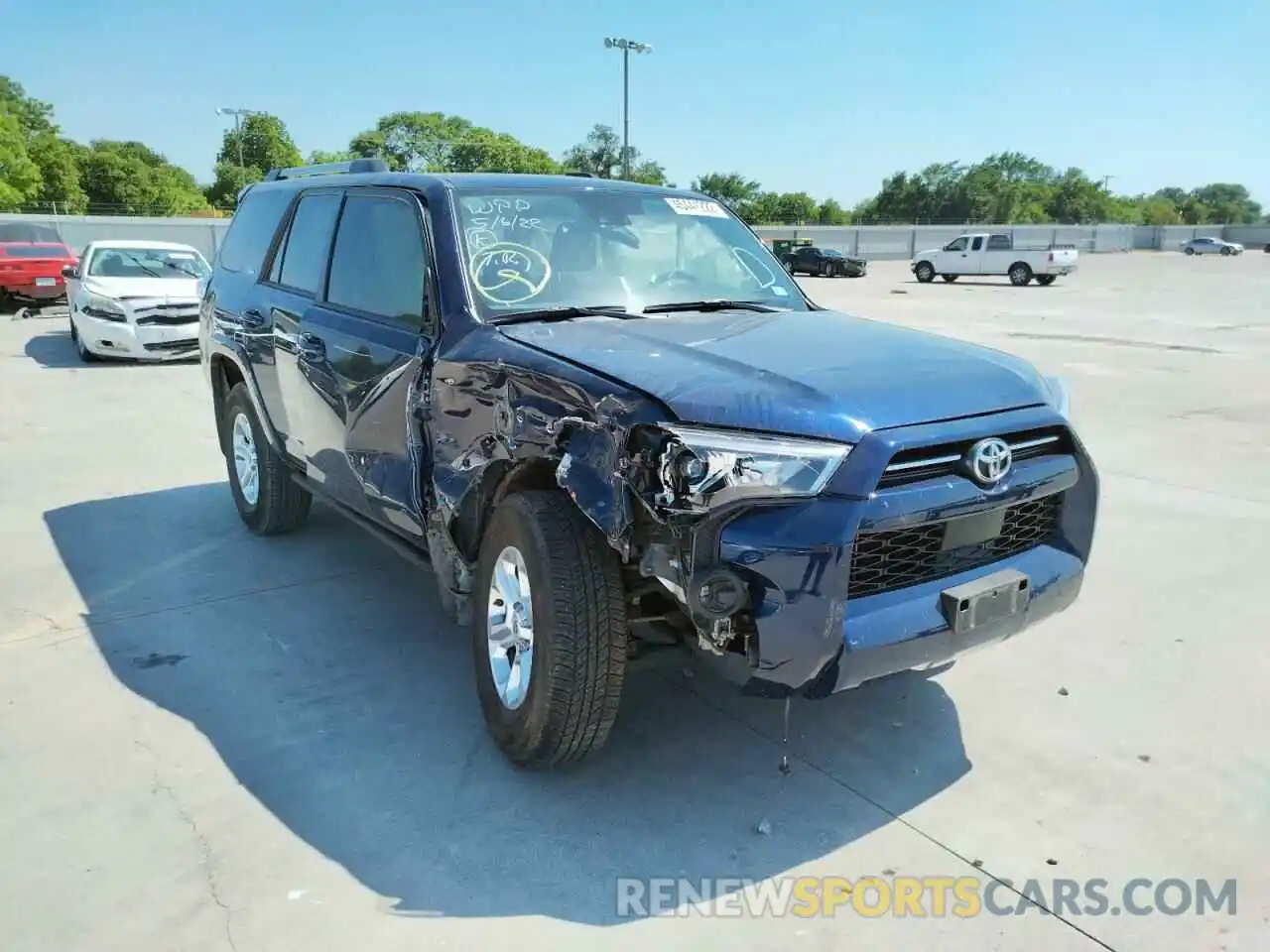 1 Photograph of a damaged car JTEFU5JR8M5228678 TOYOTA 4RUNNER 2021