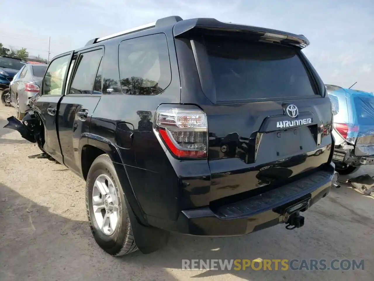 3 Photograph of a damaged car JTEFU5JR8M5232648 TOYOTA 4RUNNER 2021