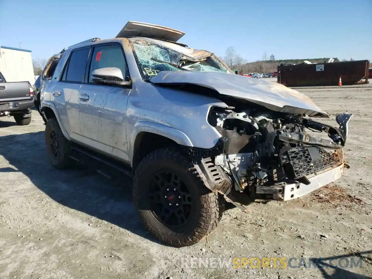 1 Photograph of a damaged car JTEFU5JR8M5239826 TOYOTA 4RUNNER 2021