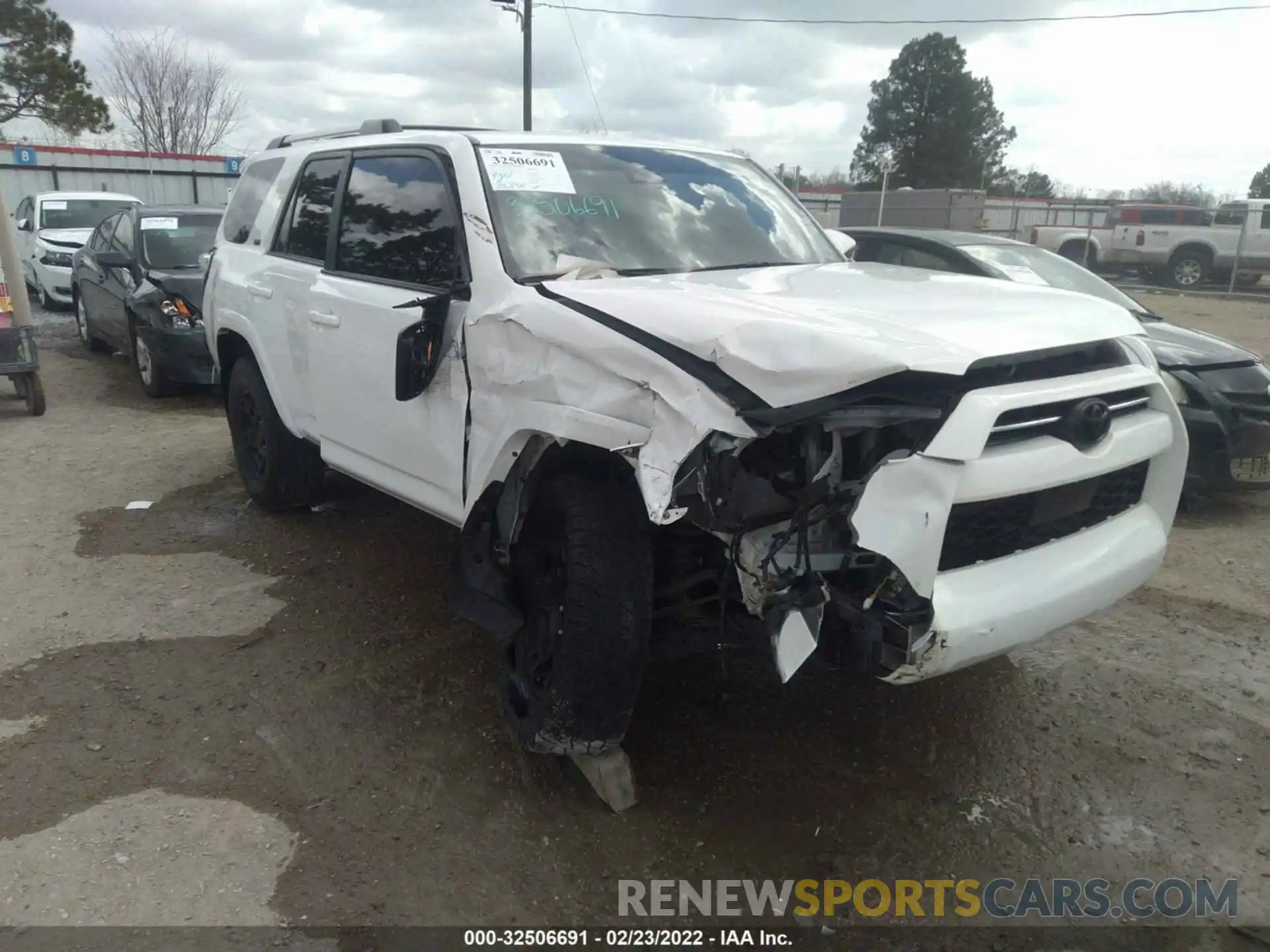 1 Photograph of a damaged car JTEFU5JRXM5235941 TOYOTA 4RUNNER 2021