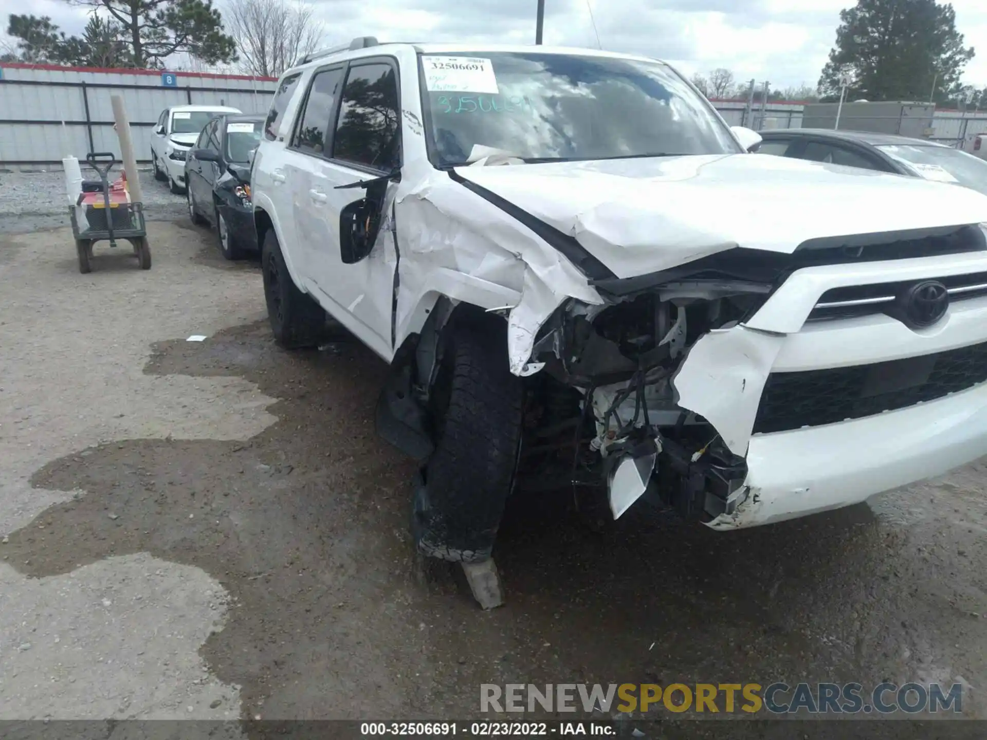 6 Photograph of a damaged car JTEFU5JRXM5235941 TOYOTA 4RUNNER 2021