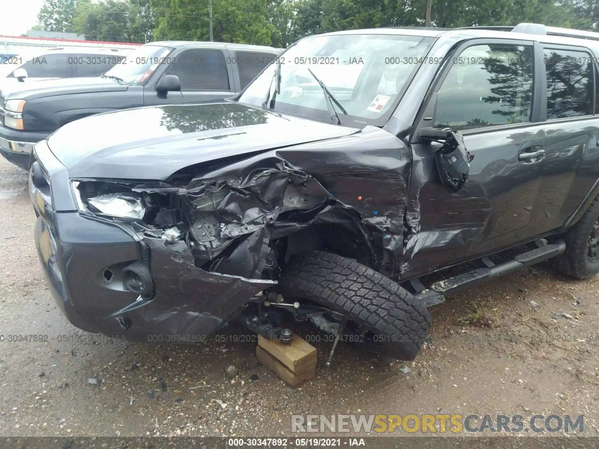 6 Photograph of a damaged car JTEFU5JRXM5237558 TOYOTA 4RUNNER 2021