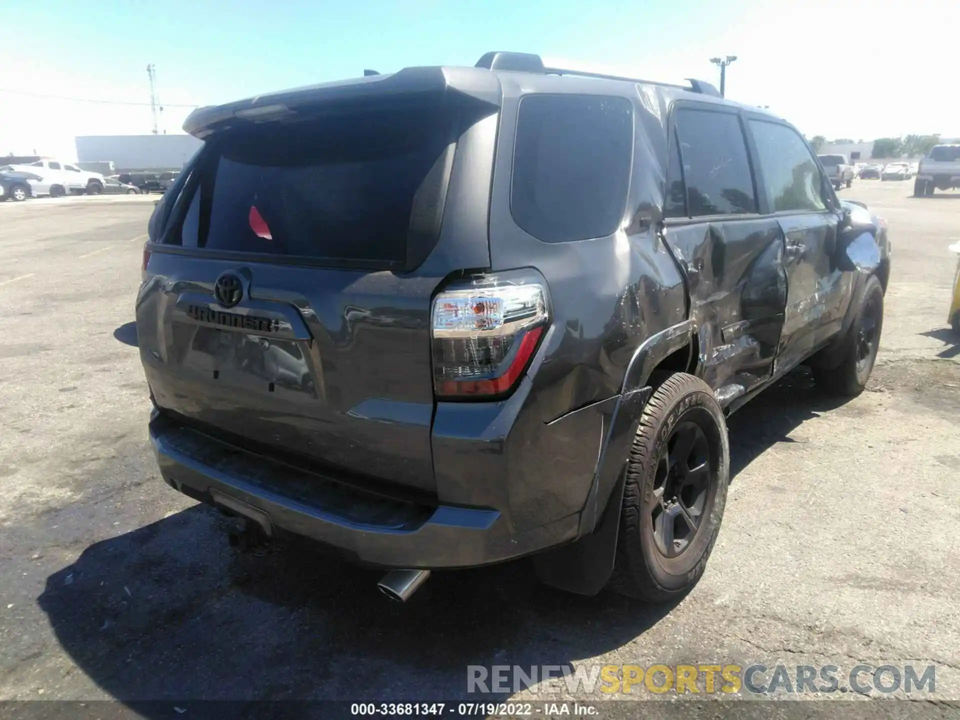 4 Photograph of a damaged car JTEFU5JRXM5241559 TOYOTA 4RUNNER 2021