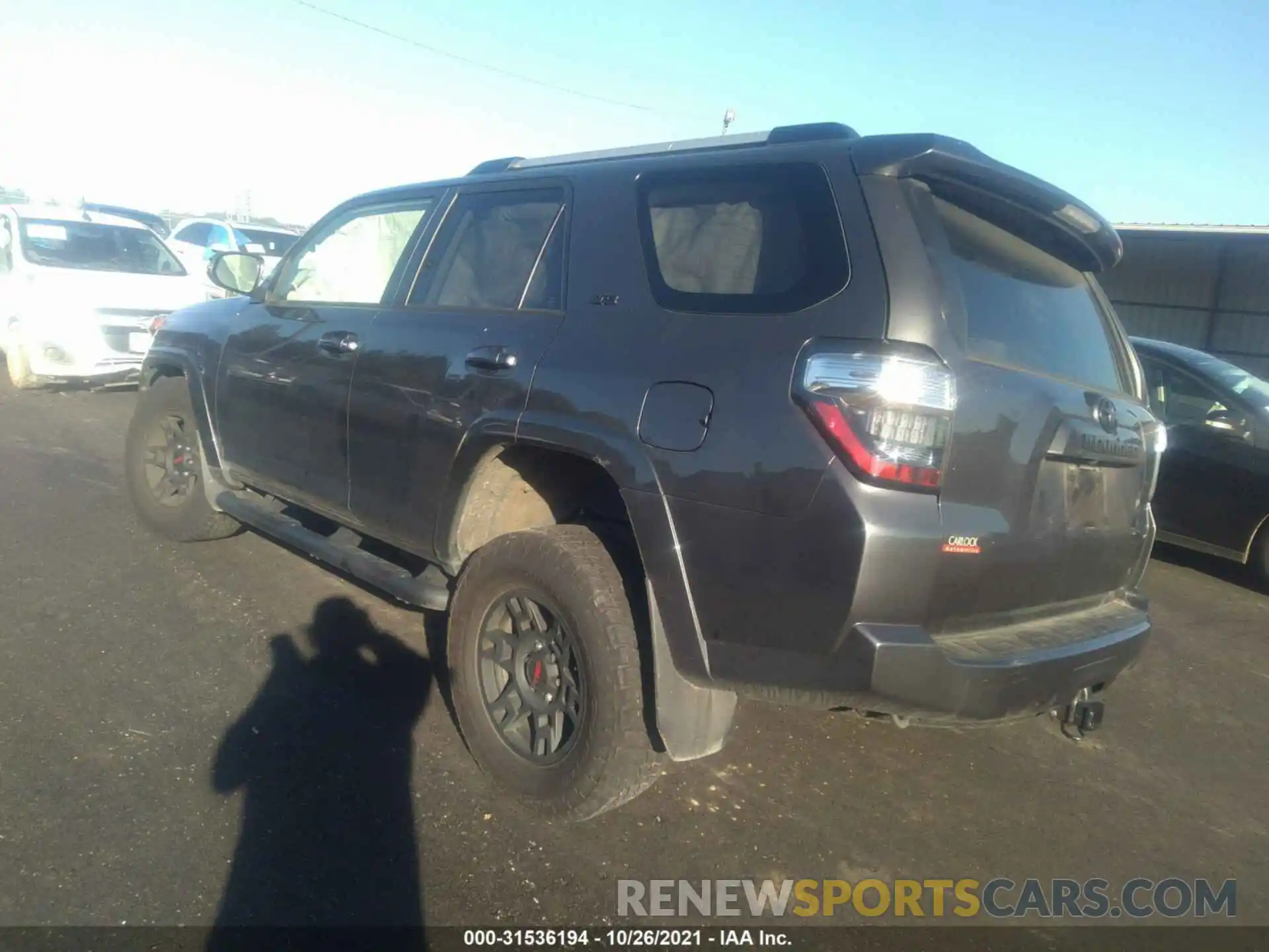 3 Photograph of a damaged car JTEFU5JRXM5242744 TOYOTA 4RUNNER 2021