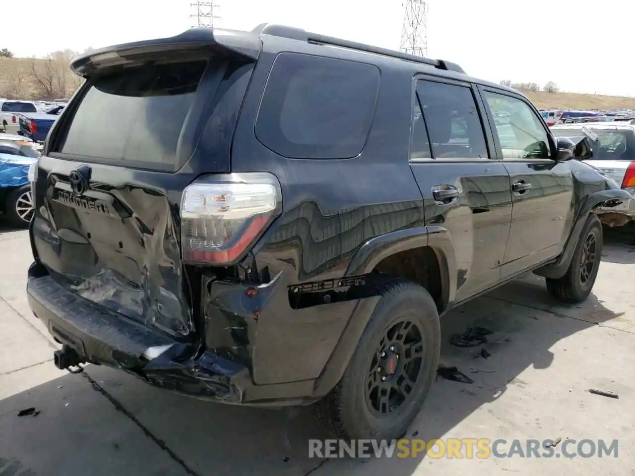 4 Photograph of a damaged car JTEHU5JR0M5873303 TOYOTA 4RUNNER 2021