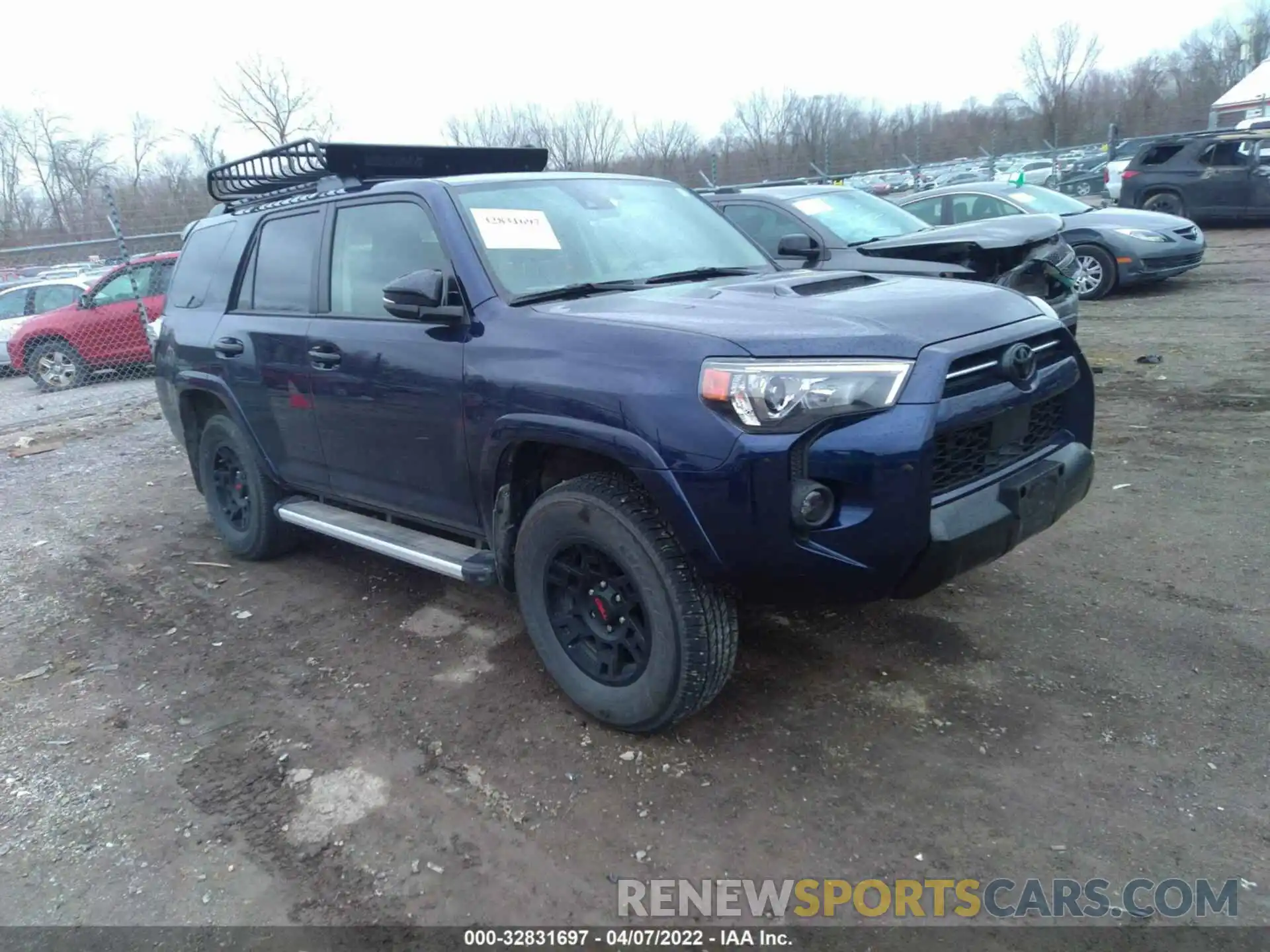 1 Photograph of a damaged car JTEHU5JR0M5896757 TOYOTA 4RUNNER 2021