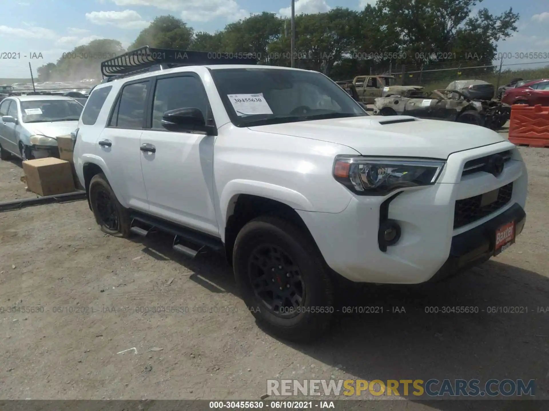 1 Photograph of a damaged car JTEHU5JR0M5918742 TOYOTA 4RUNNER 2021