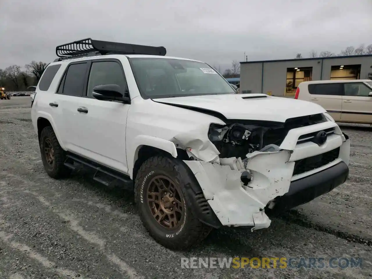 1 Photograph of a damaged car JTEHU5JR0M5925528 TOYOTA 4RUNNER 2021