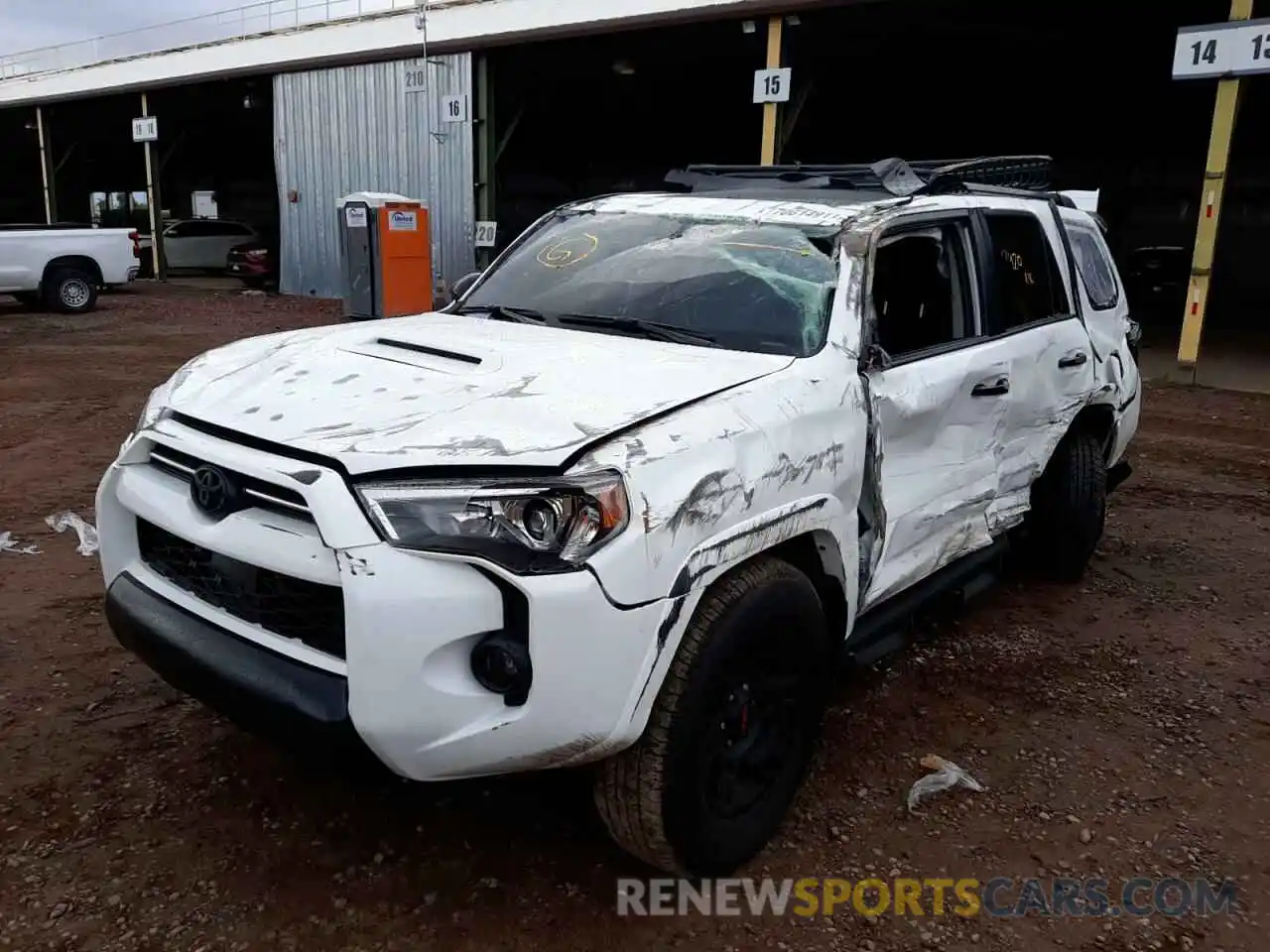 2 Photograph of a damaged car JTEHU5JR0M5927070 TOYOTA 4RUNNER 2021