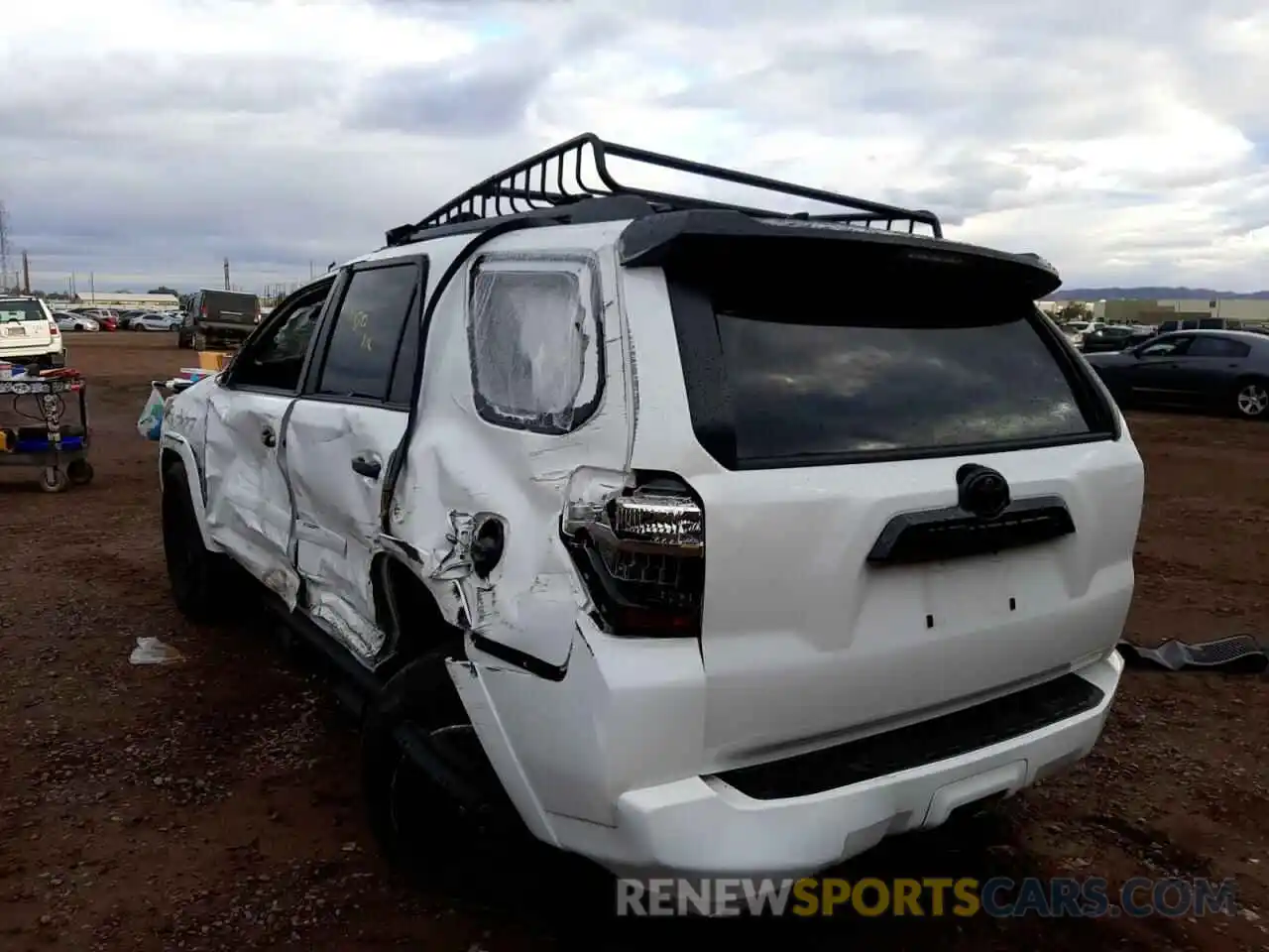 3 Photograph of a damaged car JTEHU5JR0M5927070 TOYOTA 4RUNNER 2021