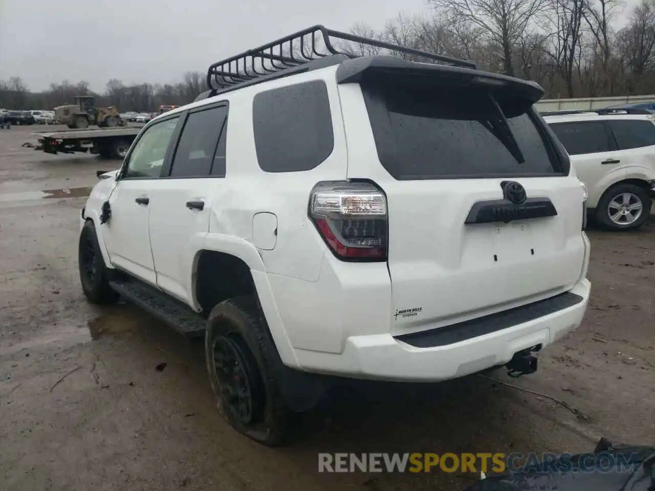 3 Photograph of a damaged car JTEHU5JR1M5898176 TOYOTA 4RUNNER 2021