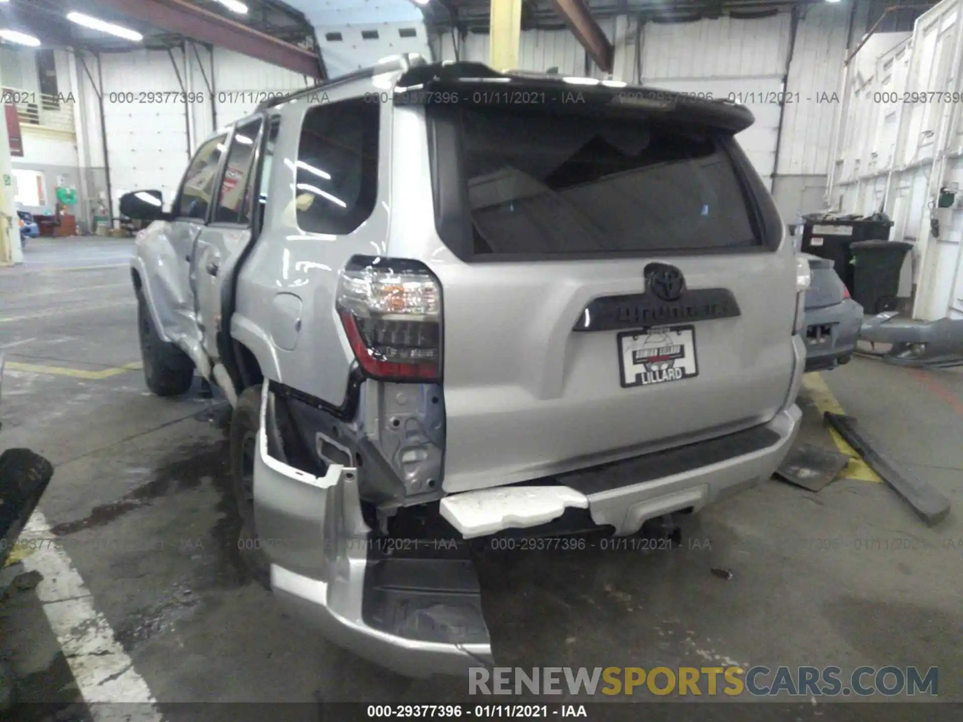 3 Photograph of a damaged car JTEHU5JR2M5870189 TOYOTA 4RUNNER 2021