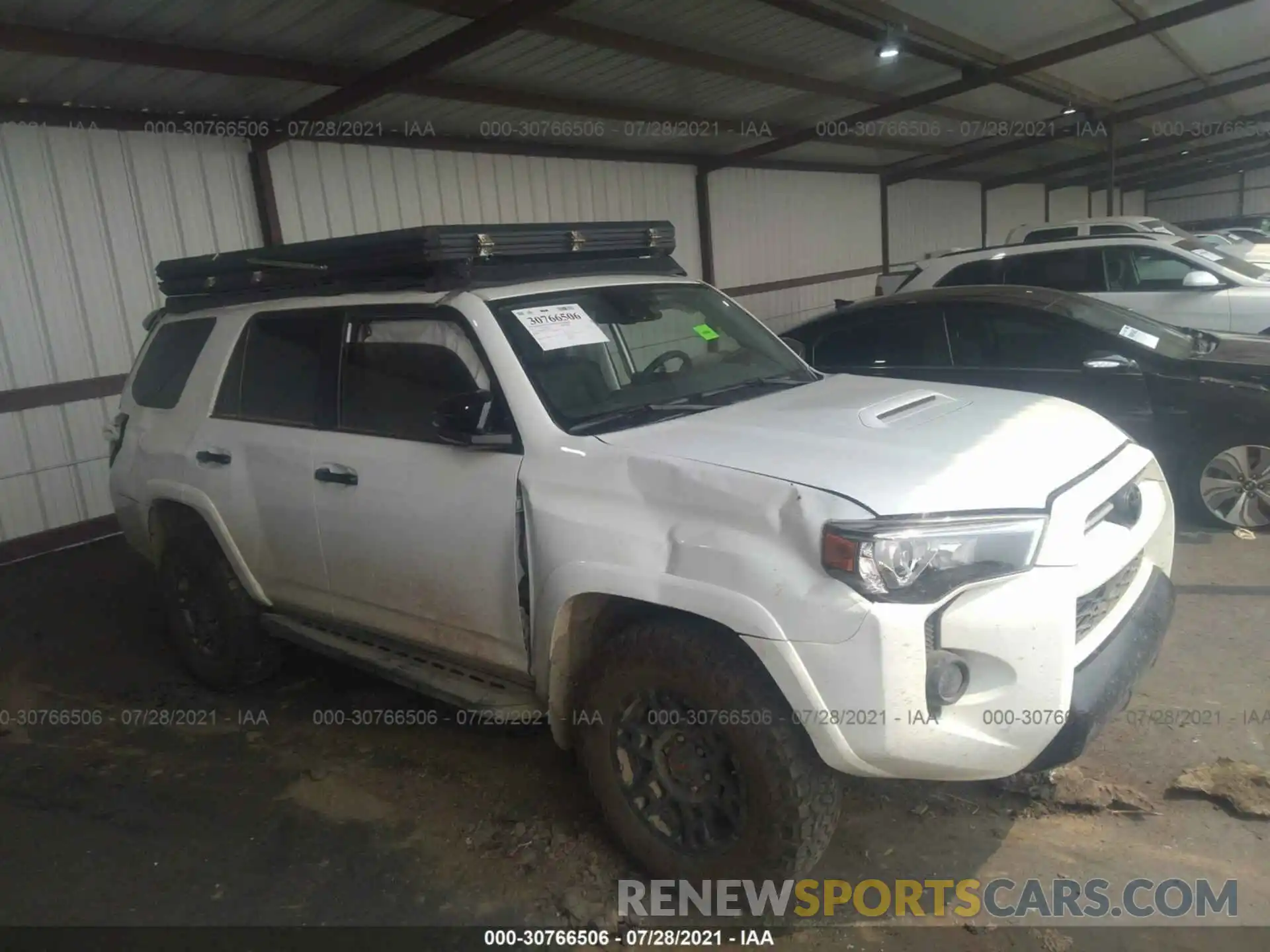 1 Photograph of a damaged car JTEHU5JR4M5857721 TOYOTA 4RUNNER 2021