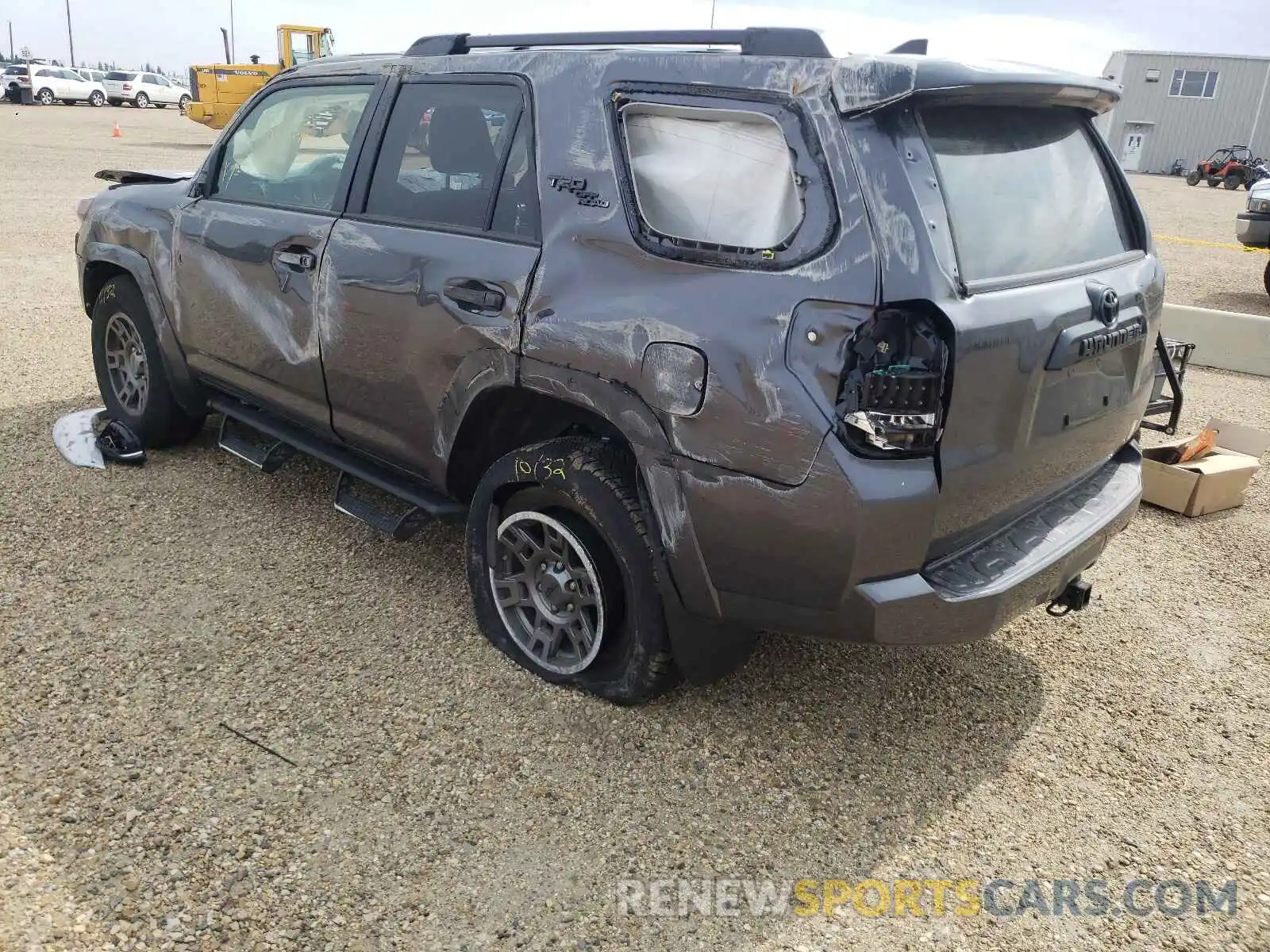 3 Photograph of a damaged car JTEHU5JR4M5943370 TOYOTA 4RUNNER 2021