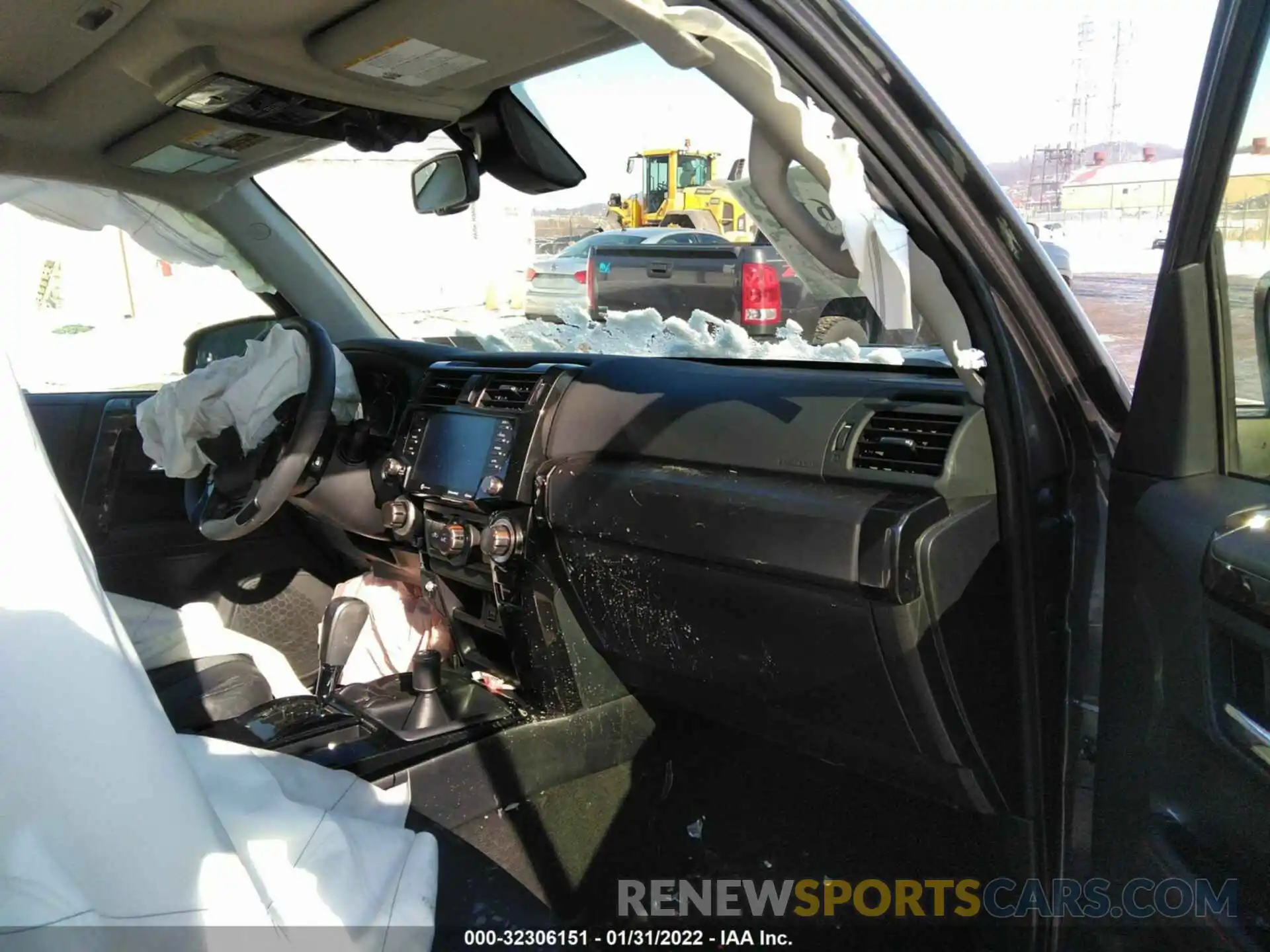 5 Photograph of a damaged car JTEHU5JR4M5956538 TOYOTA 4RUNNER 2021