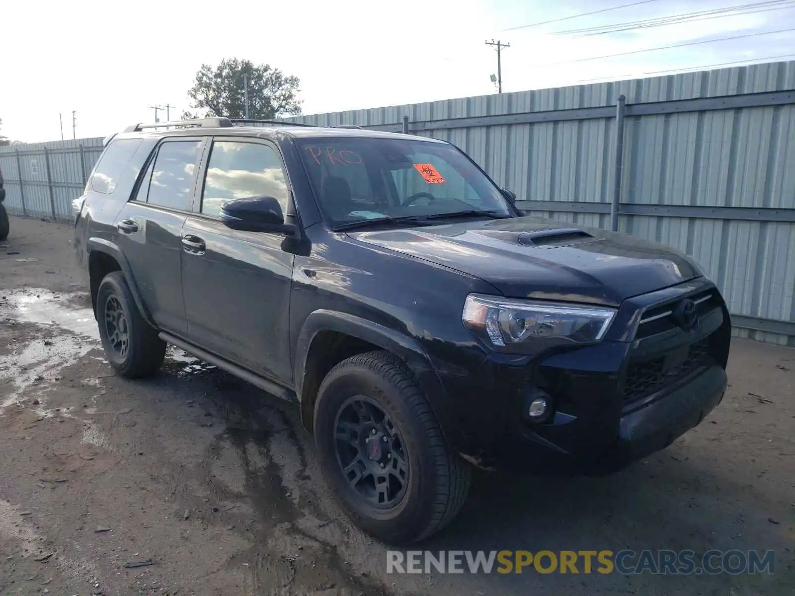 1 Photograph of a damaged car JTEHU5JR5M5895345 TOYOTA 4RUNNER 2021