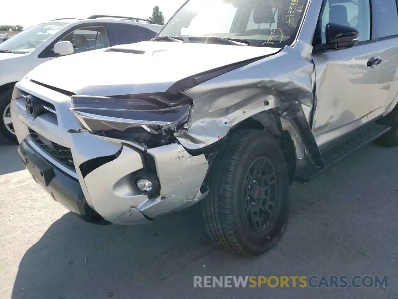 9 Photograph of a damaged car JTEHU5JR5M5944270 TOYOTA 4RUNNER 2021